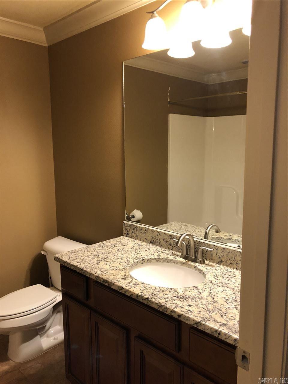 COUNTRY CLUB OF ARK THE - Residential Lease