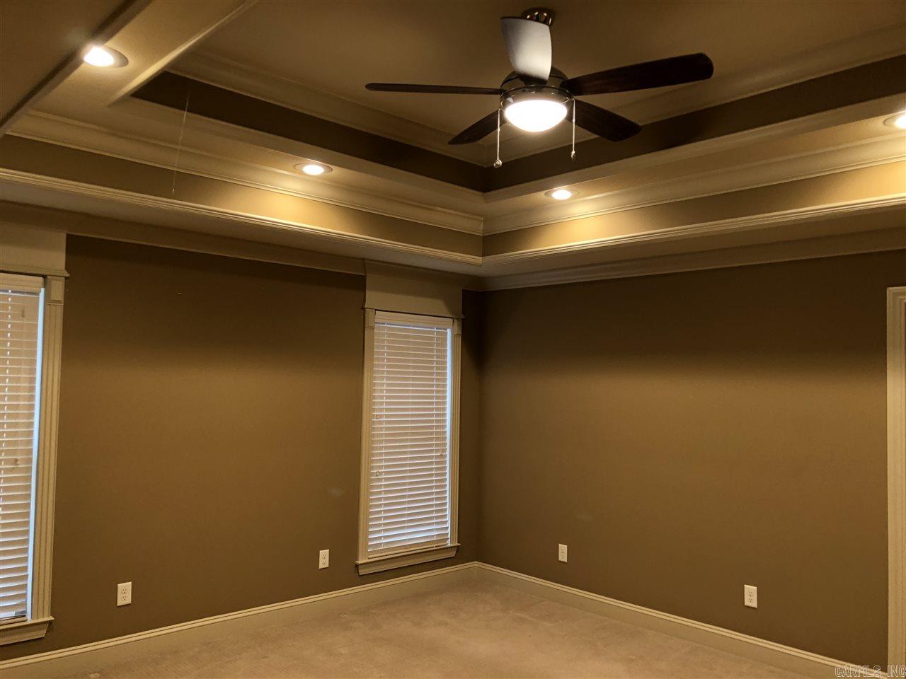 COUNTRY CLUB OF ARK THE - Residential Lease