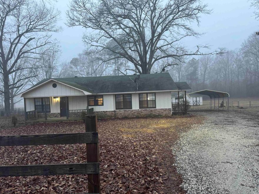 Country setting with this 3/2 large fenced homestead with huge oak trees and 1.56 acres. House features, vaulted ceilings in main living area and a wood burning stove a large shed out back. There is easy access to i30, and close to Glenrose schools