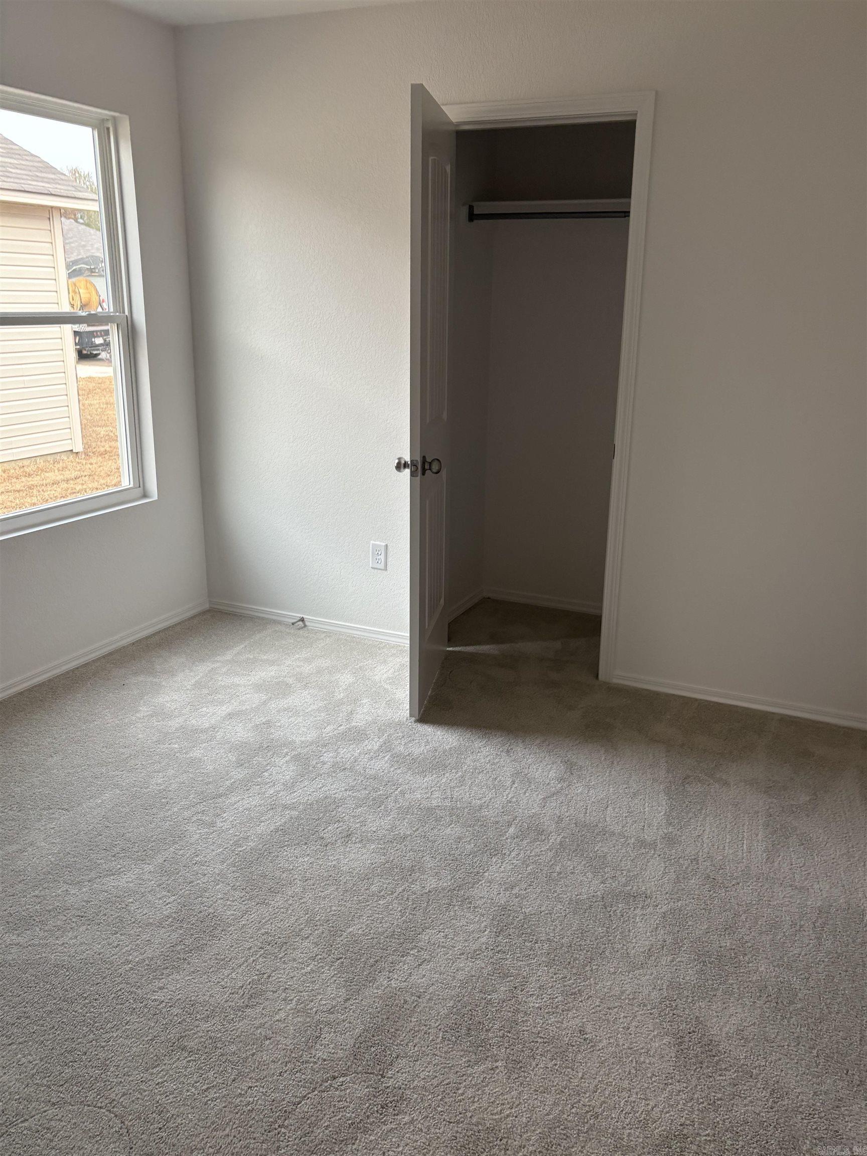 HILL FARM - Residential