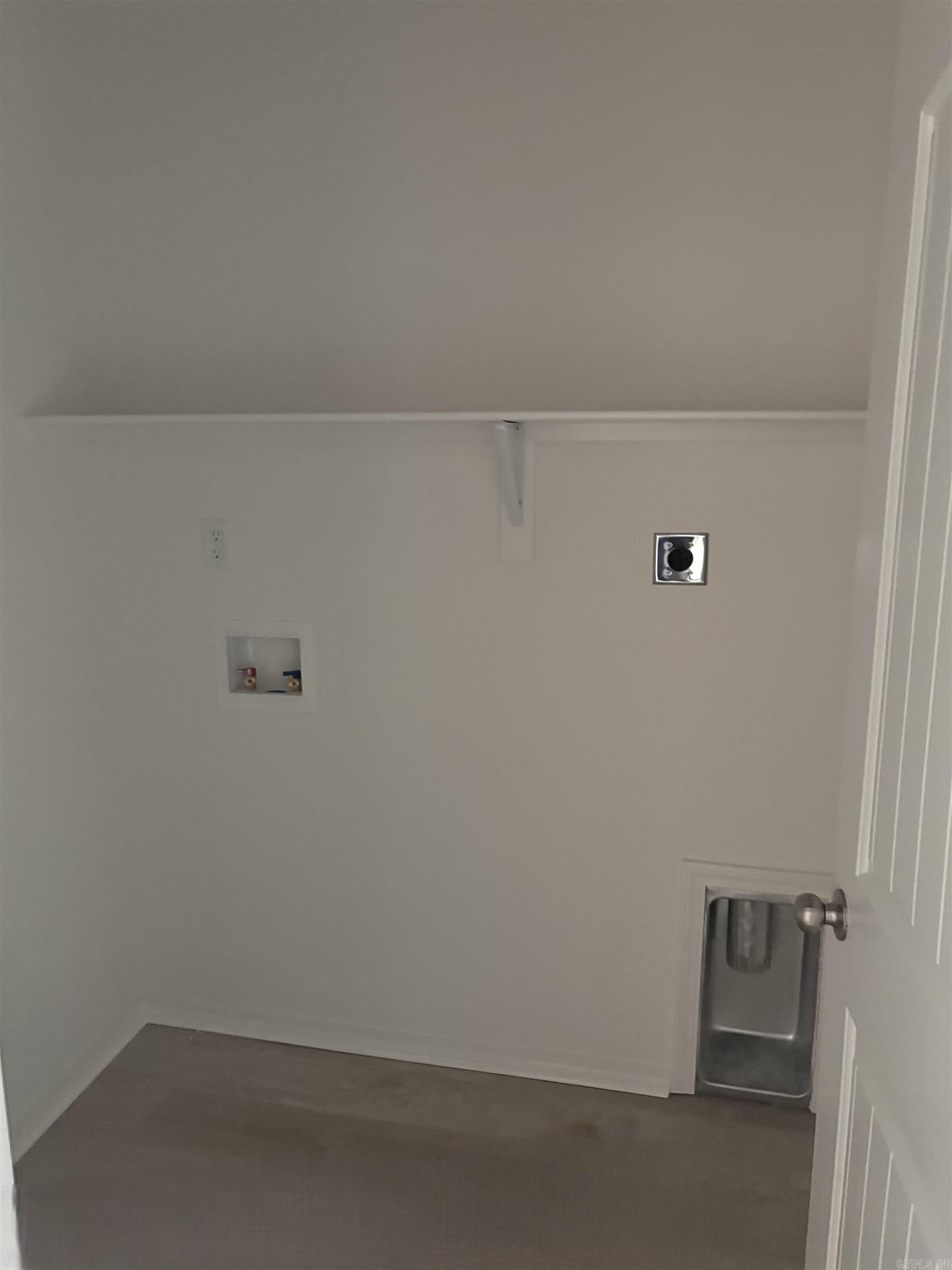 HILL FARM - Residential