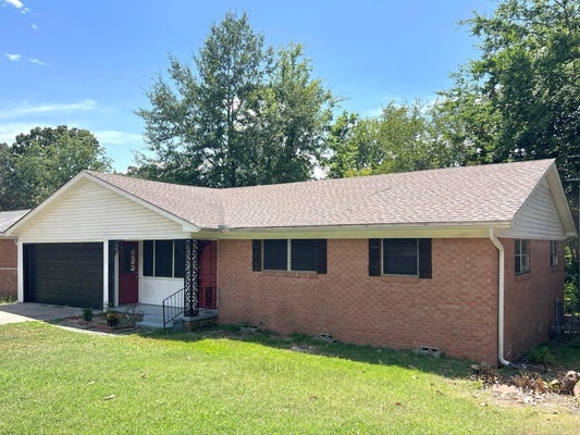 4017 HILLSIDE DR, NORTH LITTLE ROCK, AR 72118 - Image b51a73bad3182fd2db8ce1c85d439d5b/2261598310
