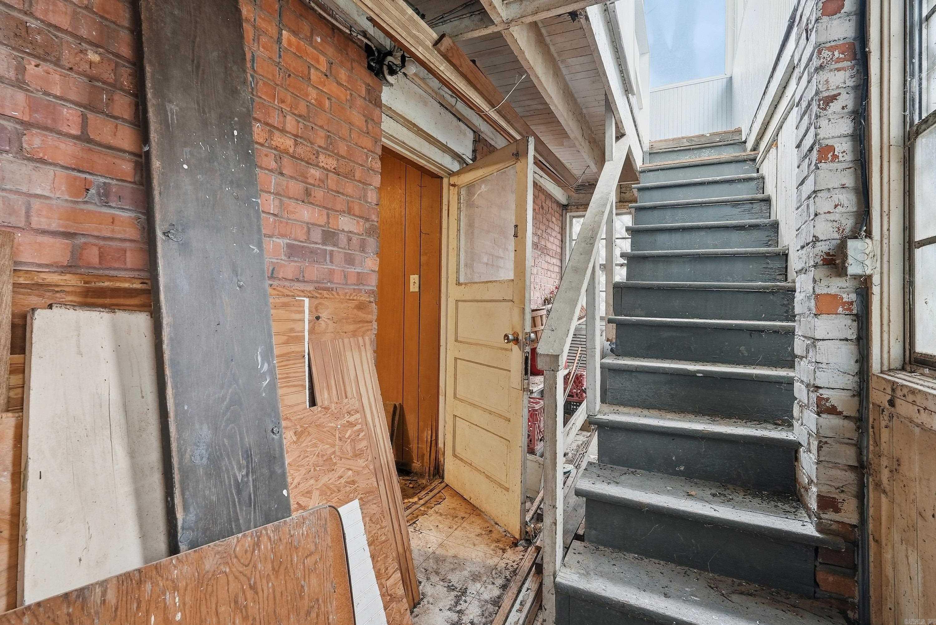 CAPITOL VIEW - Residential