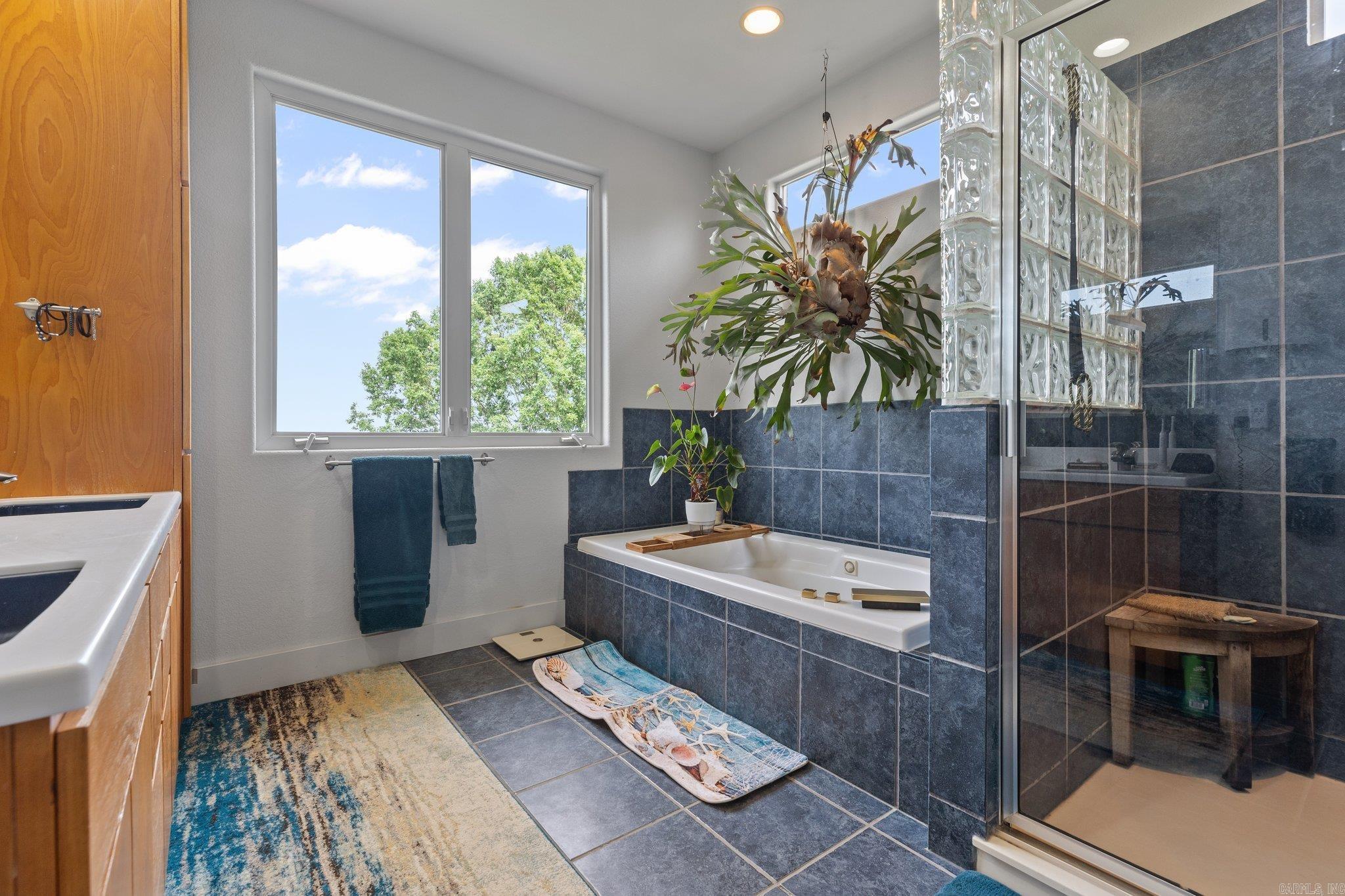 BELLE POINTE ADDN - Residential