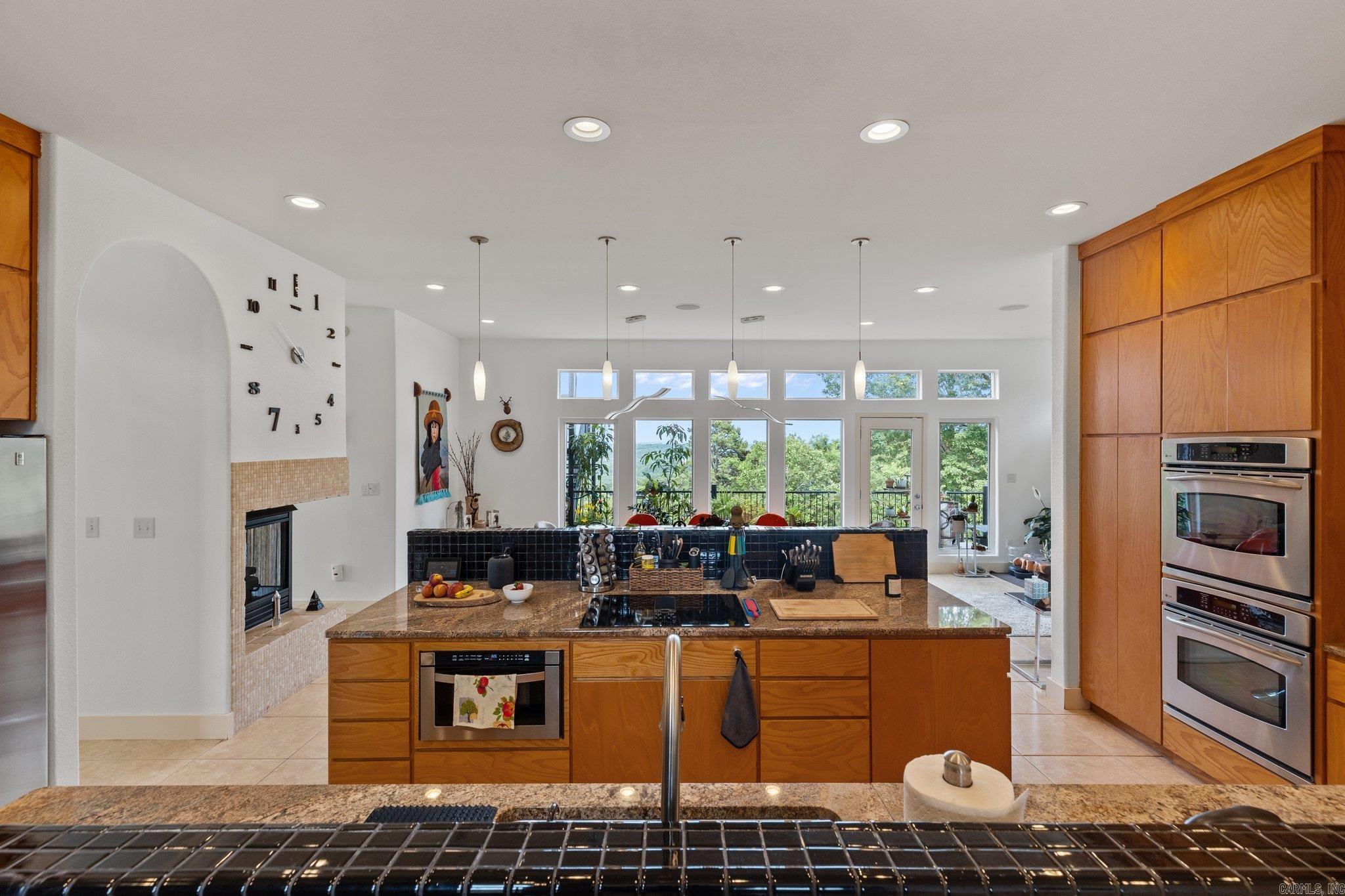 BELLE POINTE ADDN - Residential