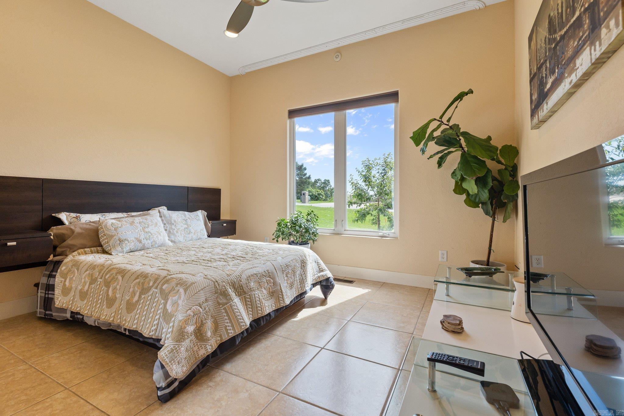 BELLE POINTE ADDN - Residential