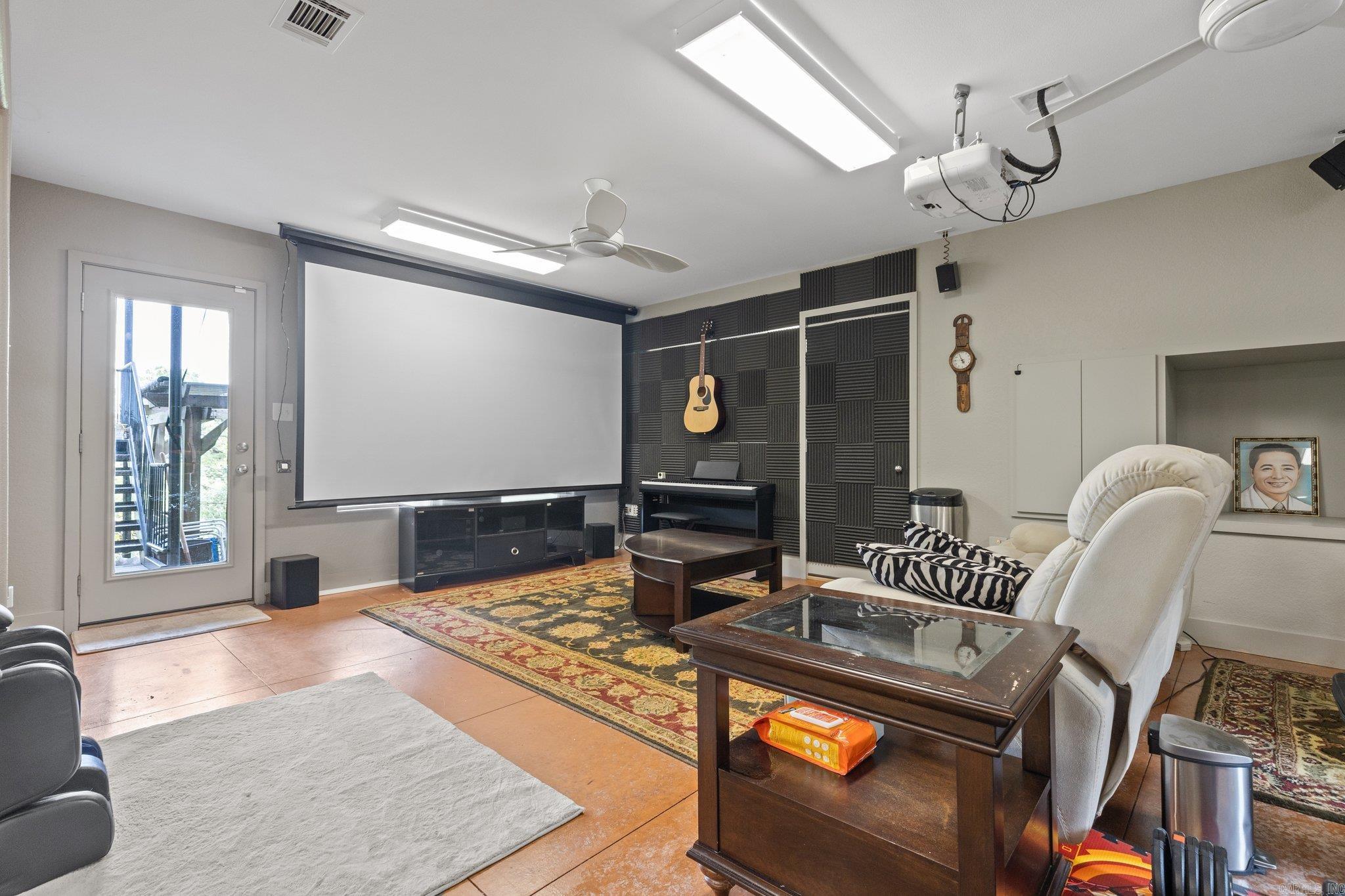 BELLE POINTE ADDN - Residential