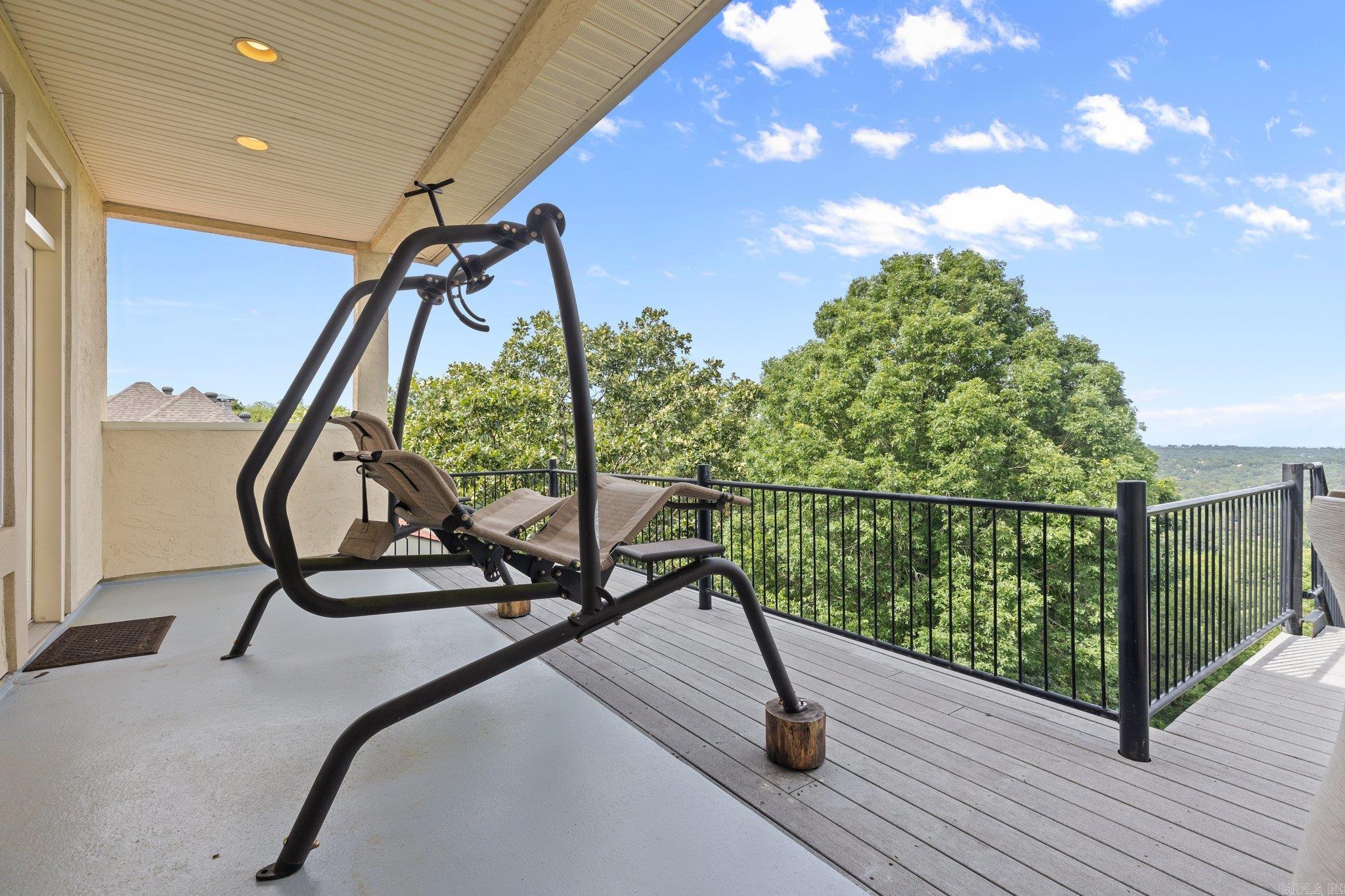 BELLE POINTE ADDN - Residential