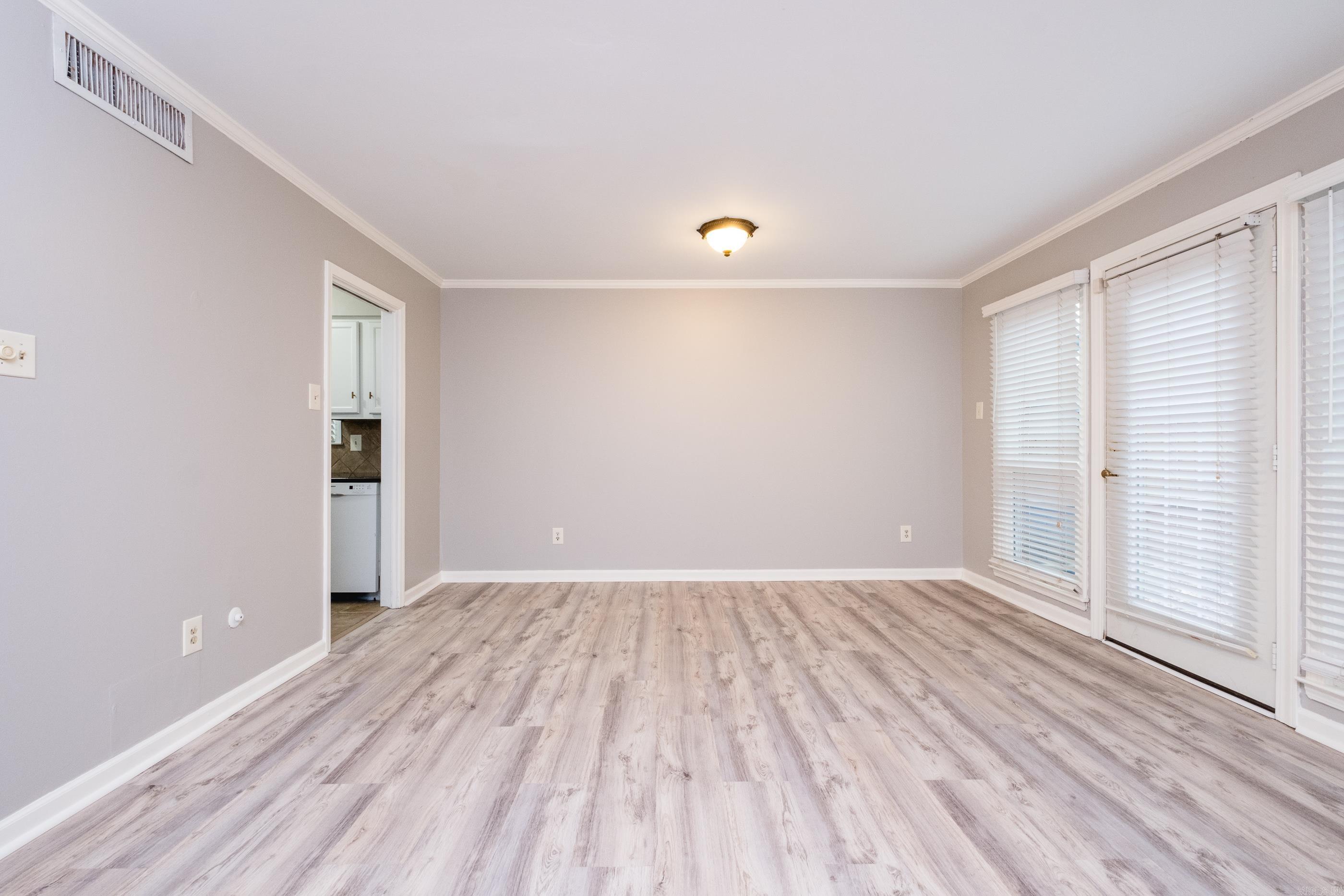 FOXCROFT SQUARE HPR - Residential