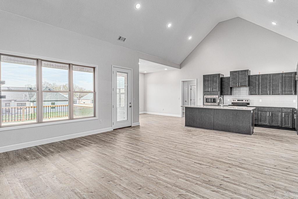 SILO RIDGE ESTATES - Residential