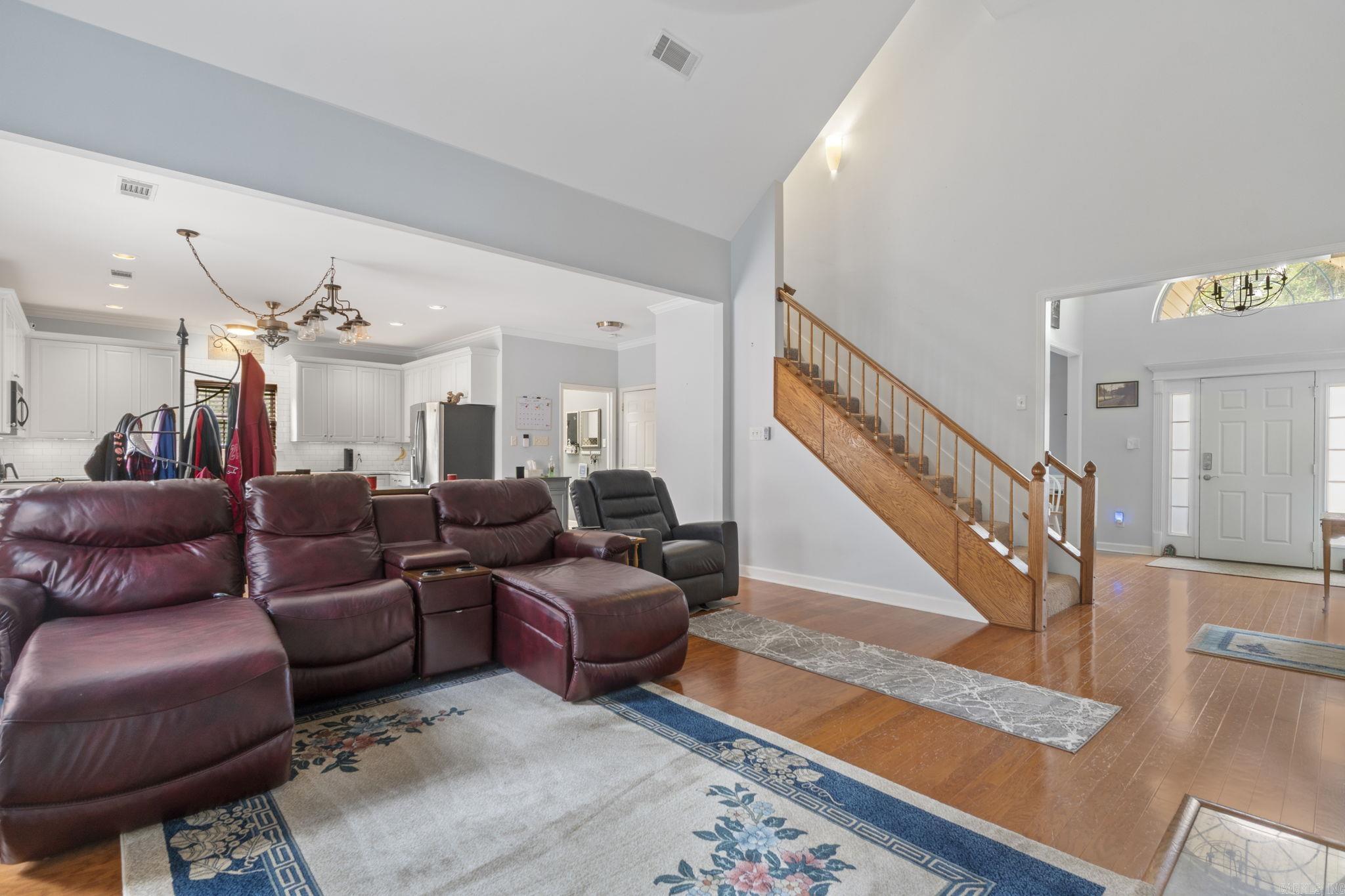 WOODLANDS EDGE - Residential