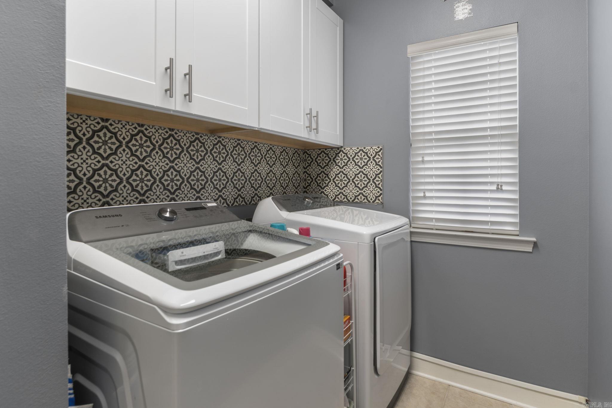 WOODLANDS EDGE - Residential