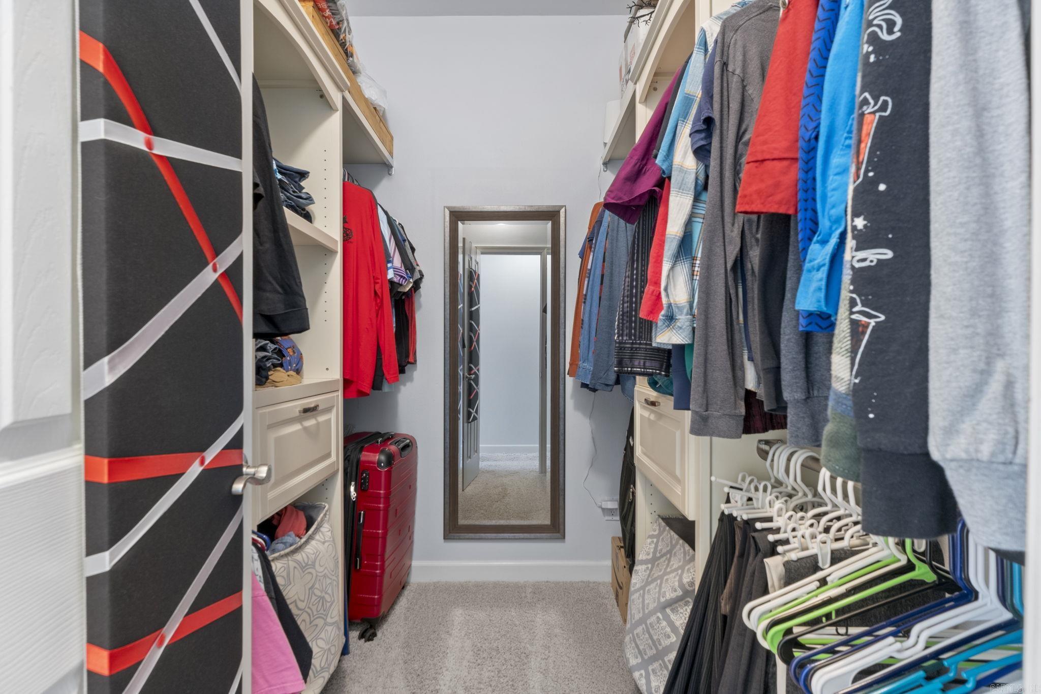 WOODLANDS EDGE - Residential