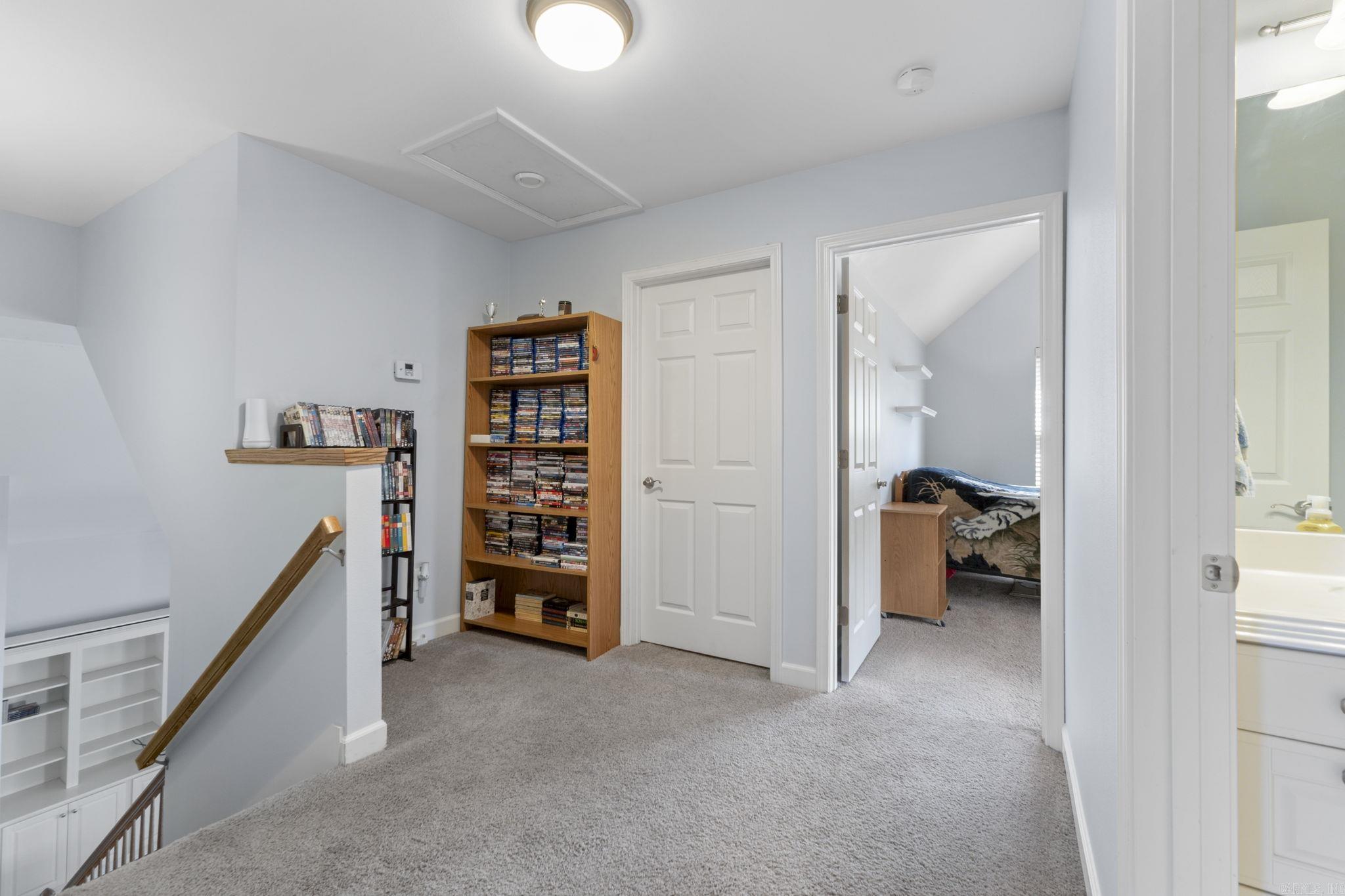 WOODLANDS EDGE - Residential