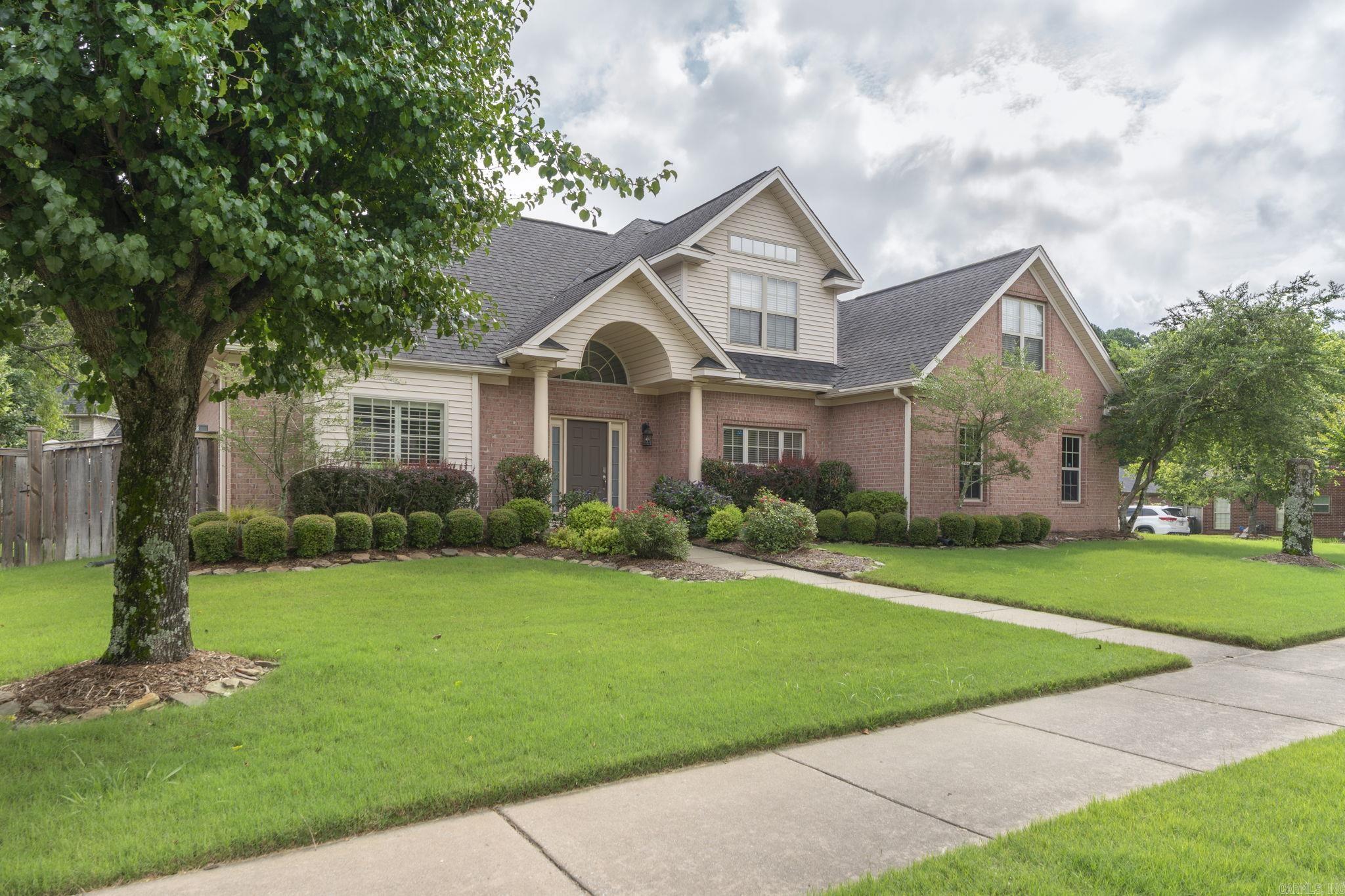 WOODLANDS EDGE - Residential