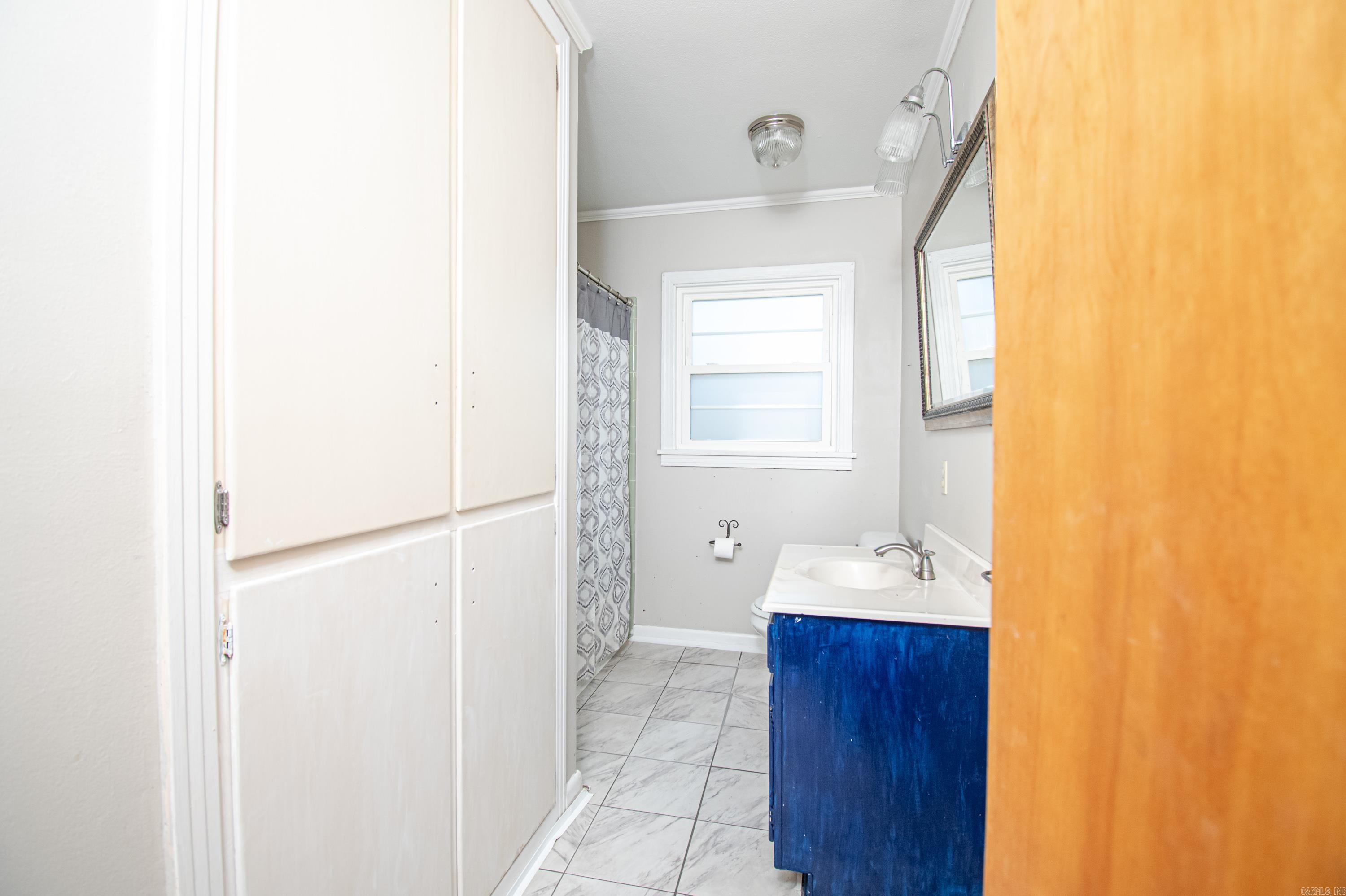 WEST THOMPSON HEIGHTS - Residential