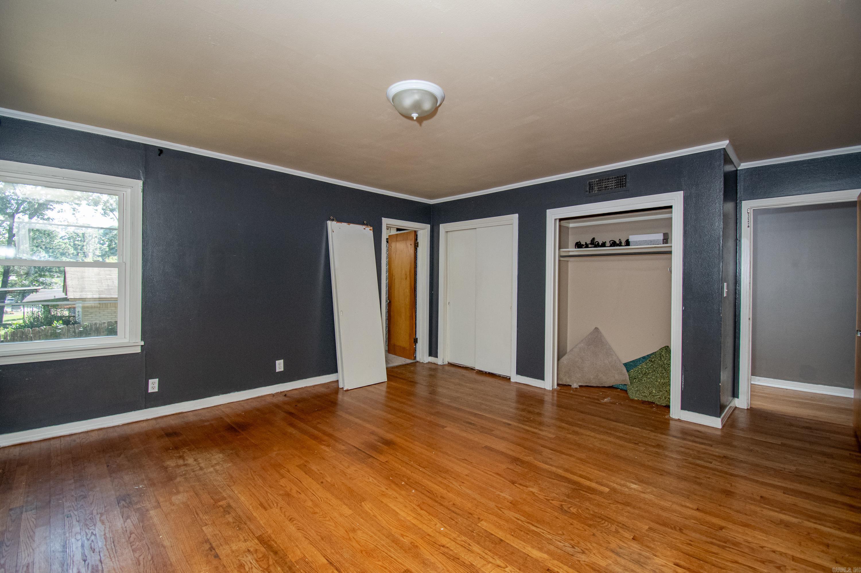 WEST THOMPSON HEIGHTS - Residential