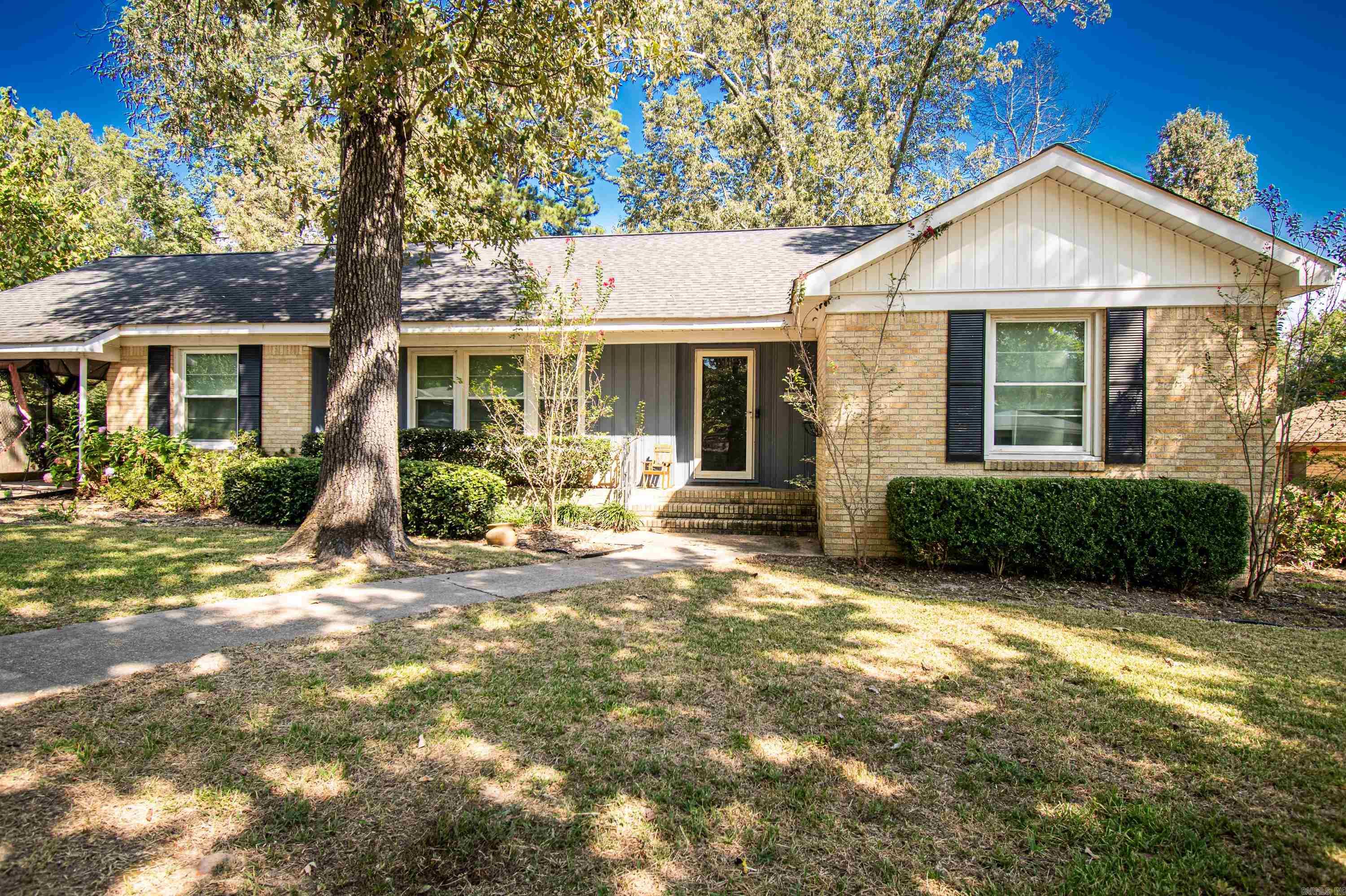 WEST THOMPSON HEIGHTS - Residential