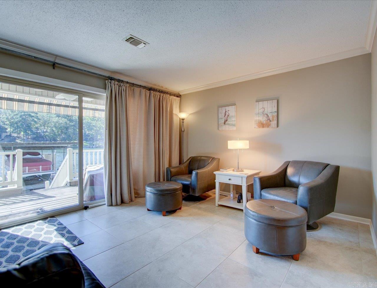 LONG ISLAND PARK HPR - Residential