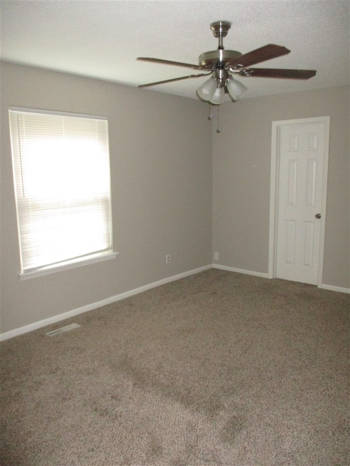 Country Club Park - Residential Lease