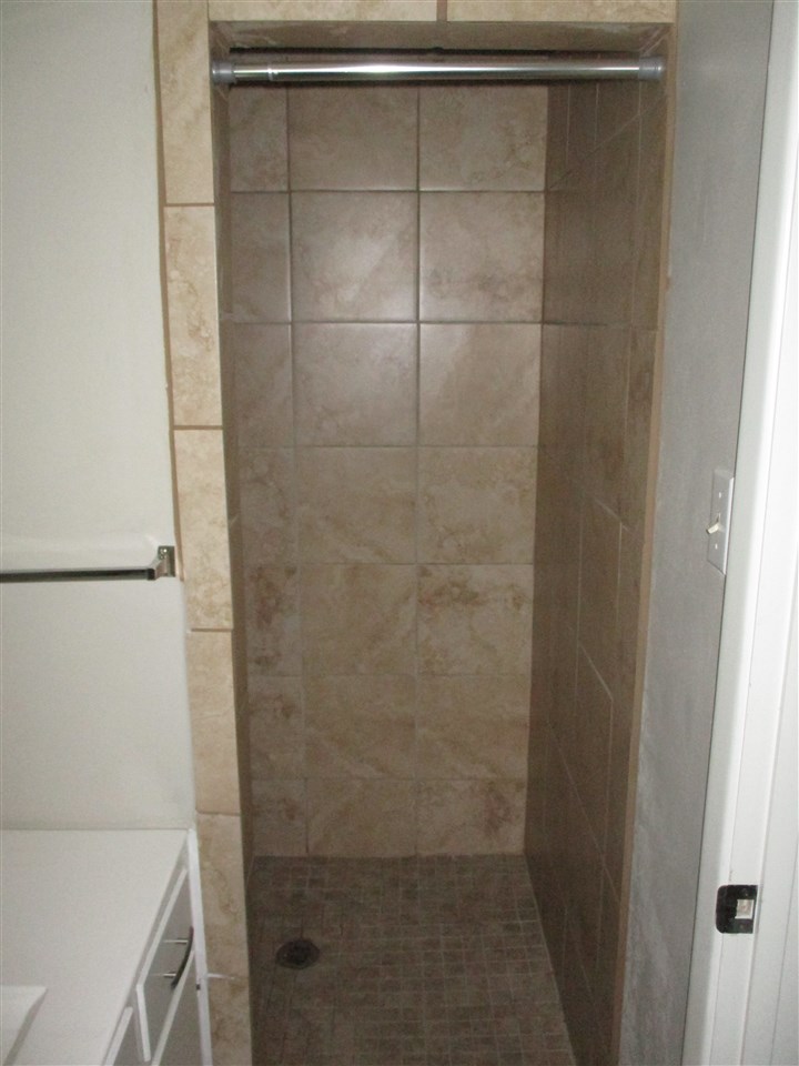 Country Club Park - Residential Lease