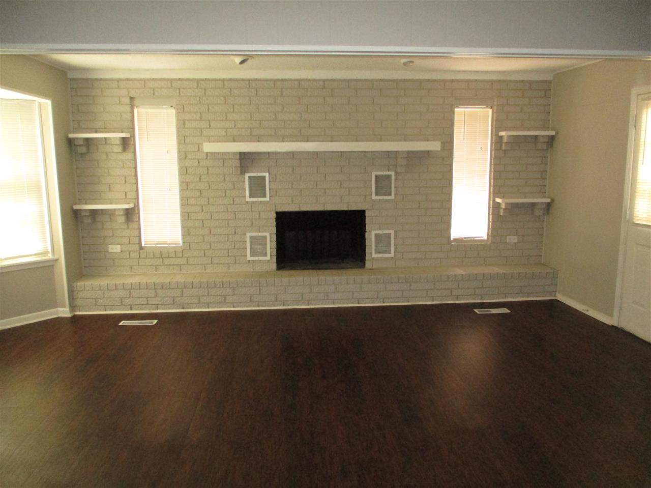 Country Club Park - Residential Lease