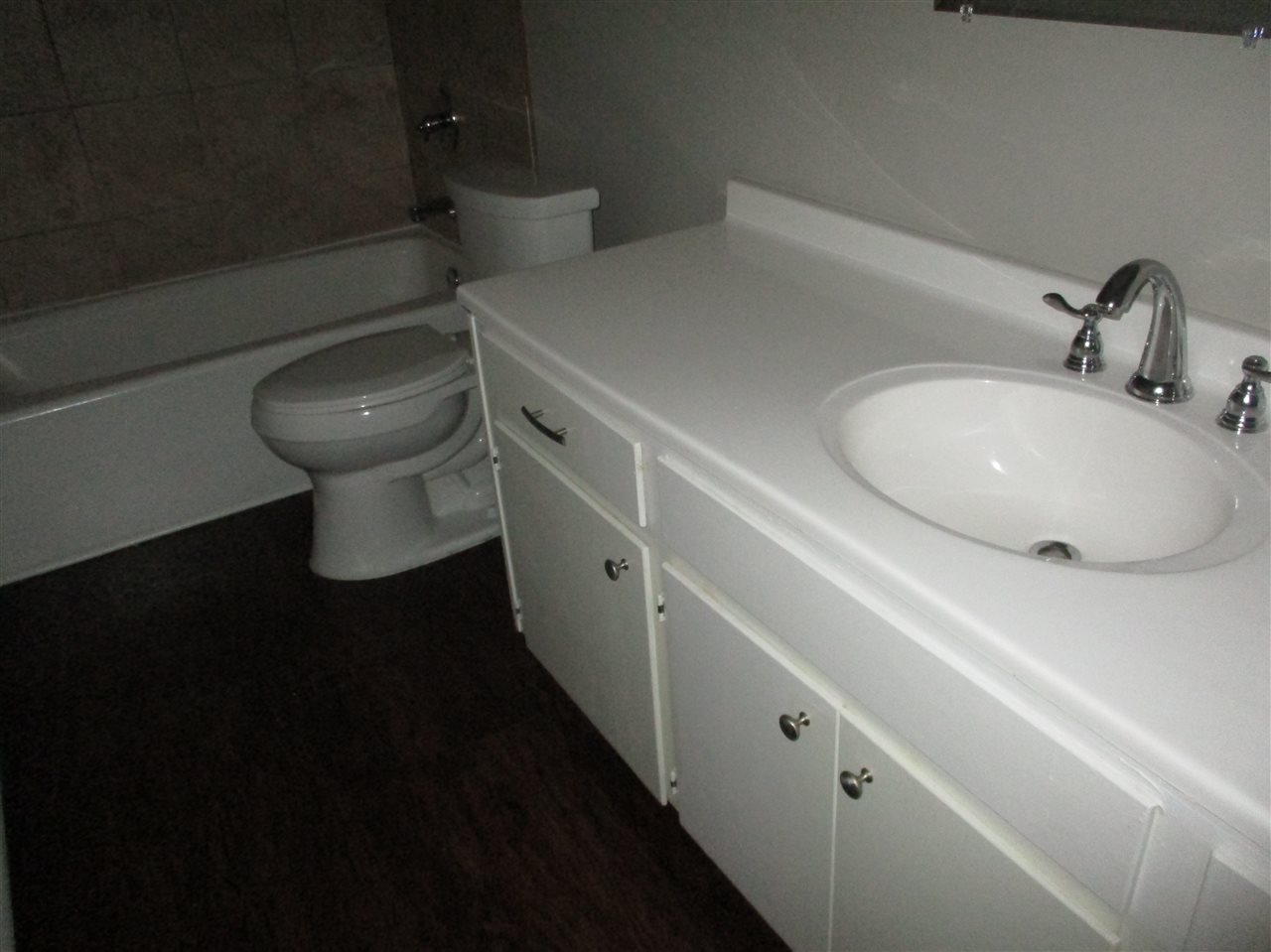 Country Club Park - Residential Lease