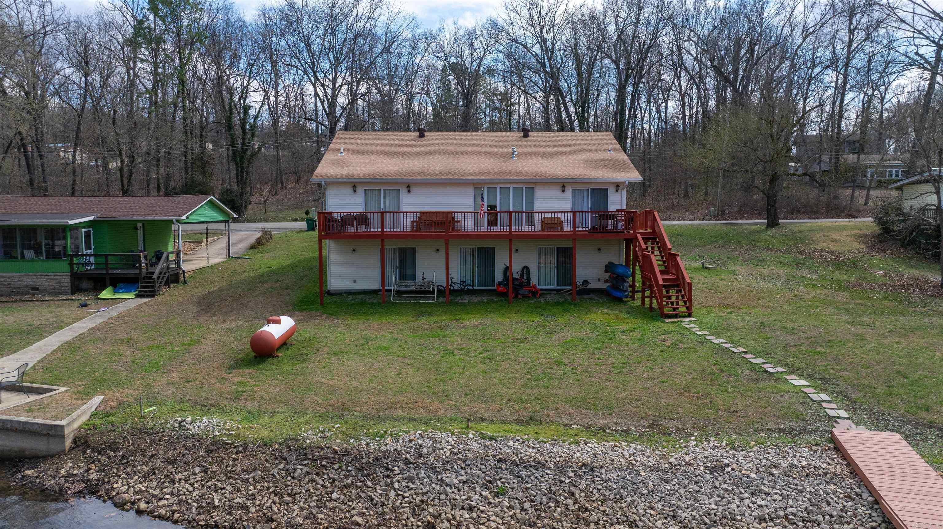 EAST LAKE - Residential