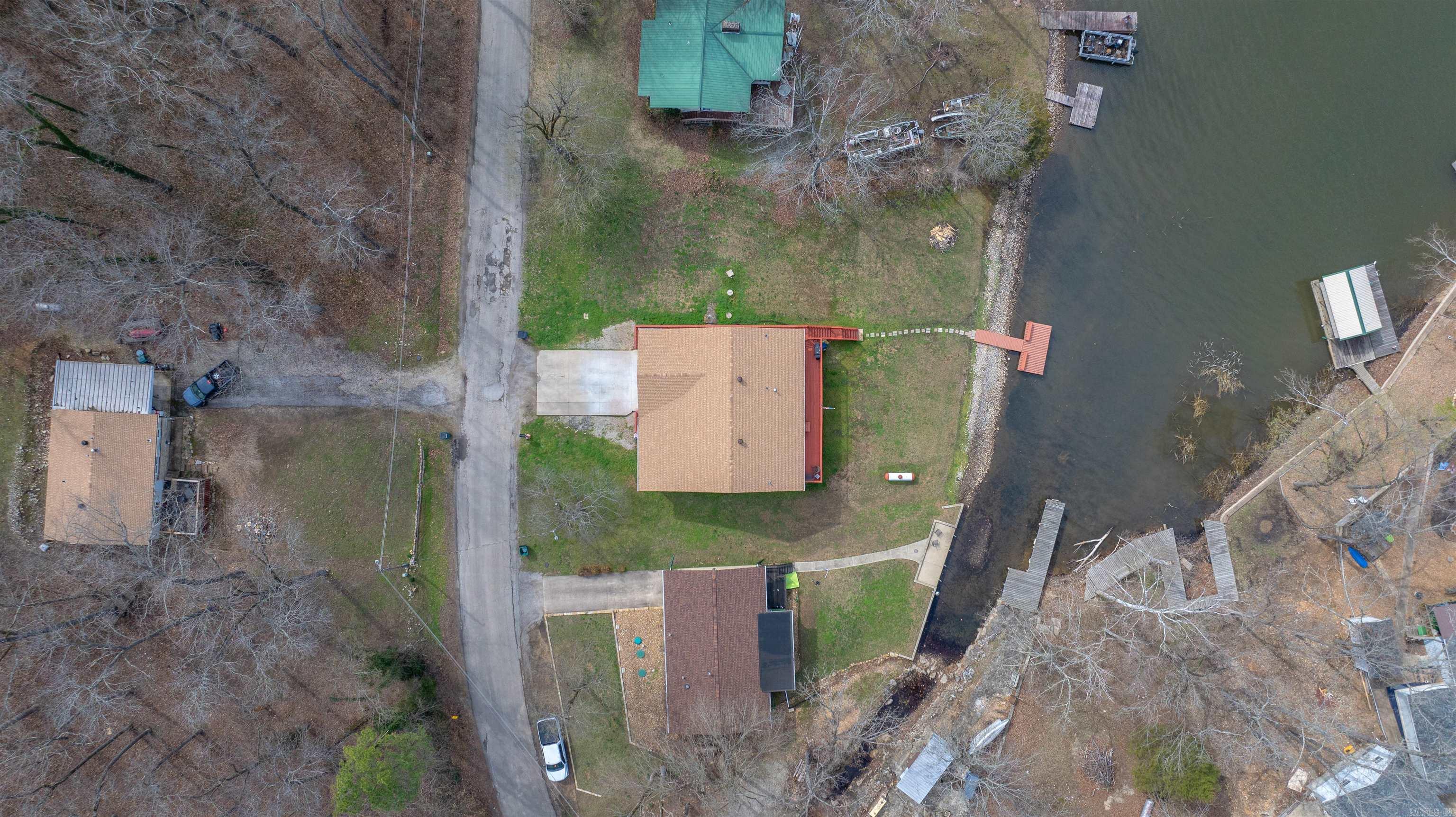 EAST LAKE - Residential