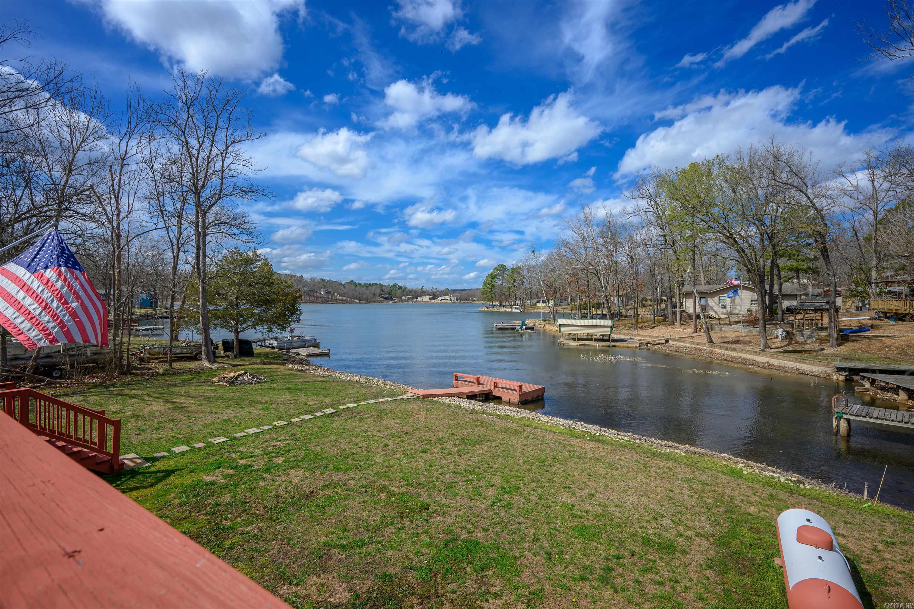 EAST LAKE - Residential
