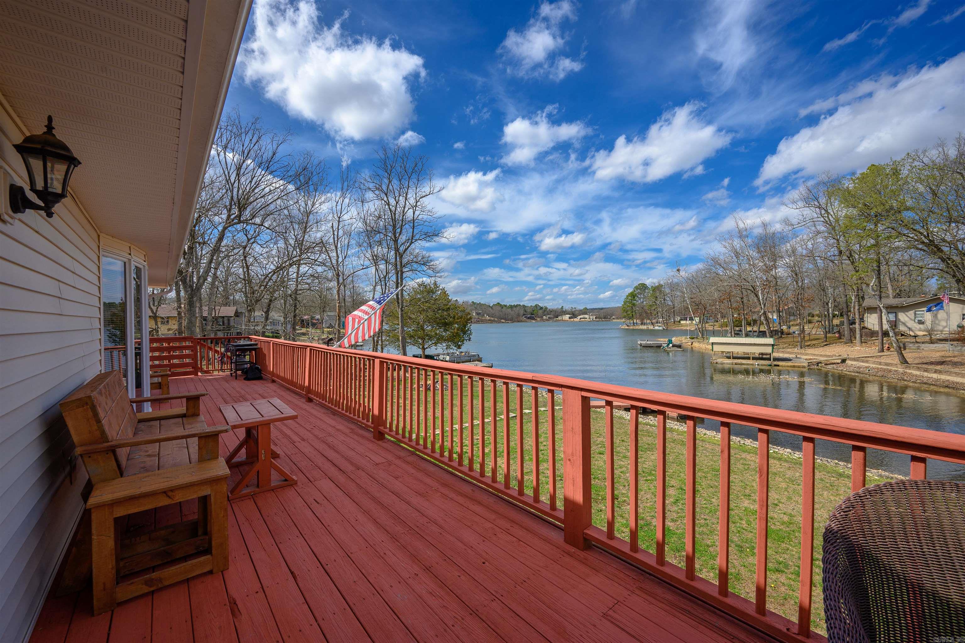 EAST LAKE - Residential