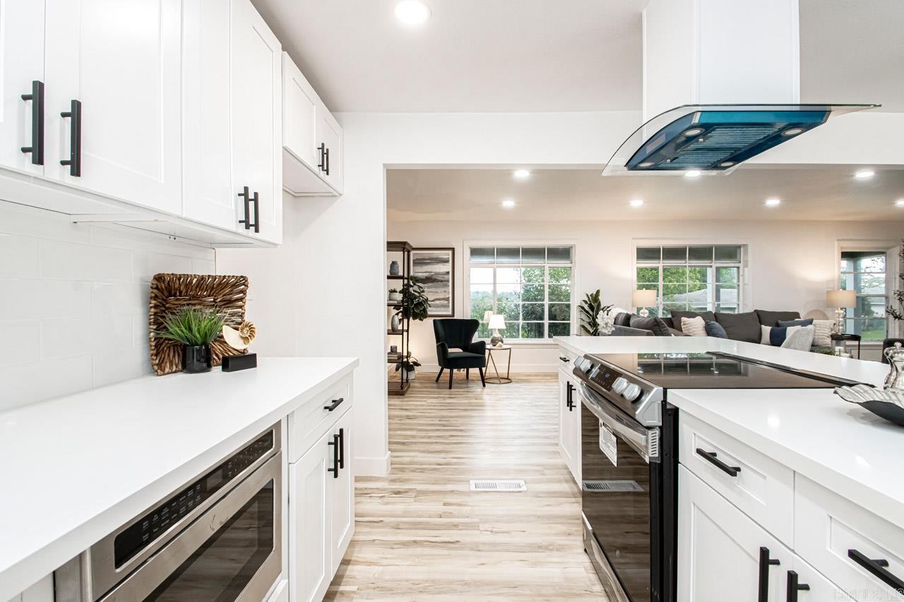 KINGWOOD PLACE - Residential