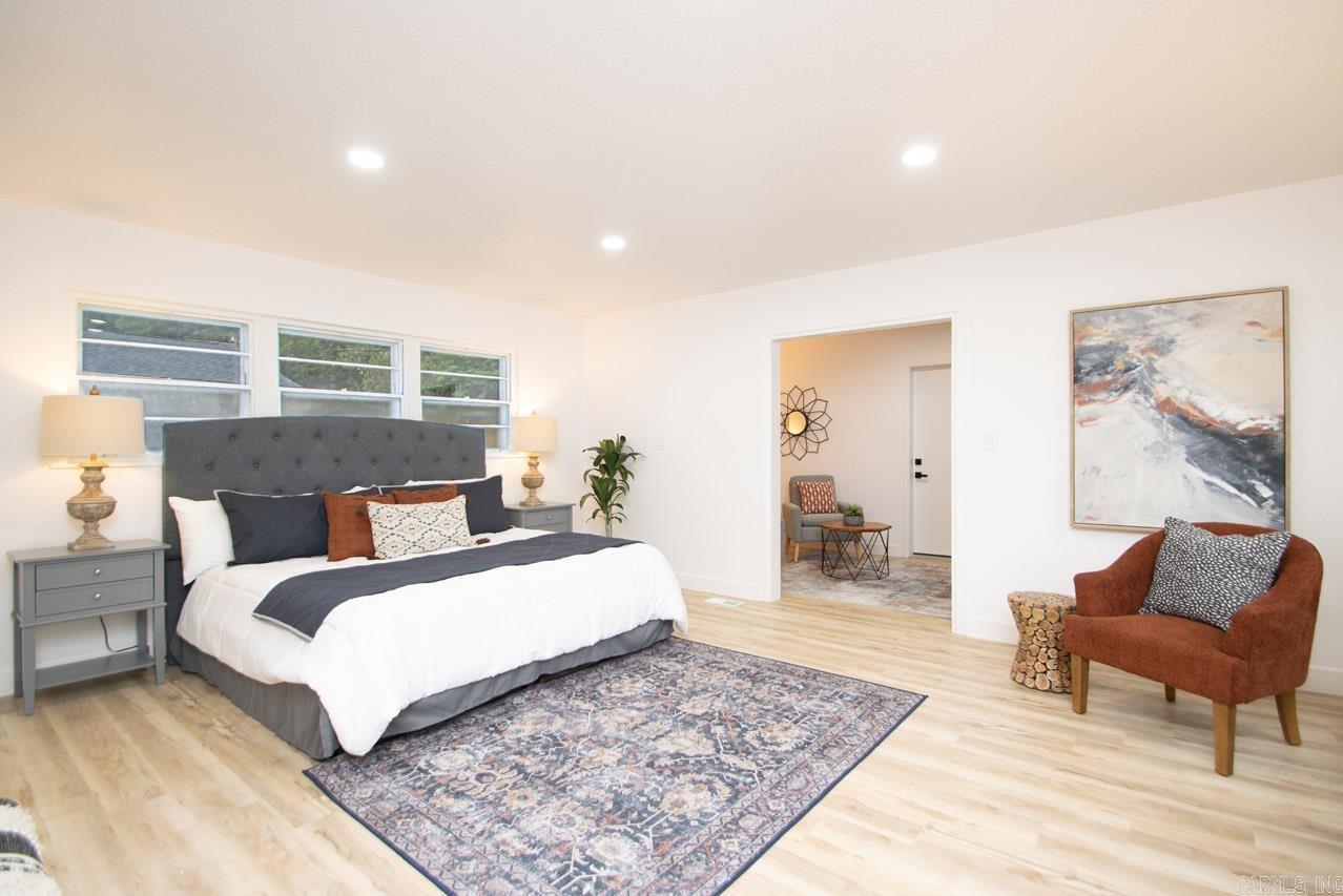 KINGWOOD PLACE - Residential