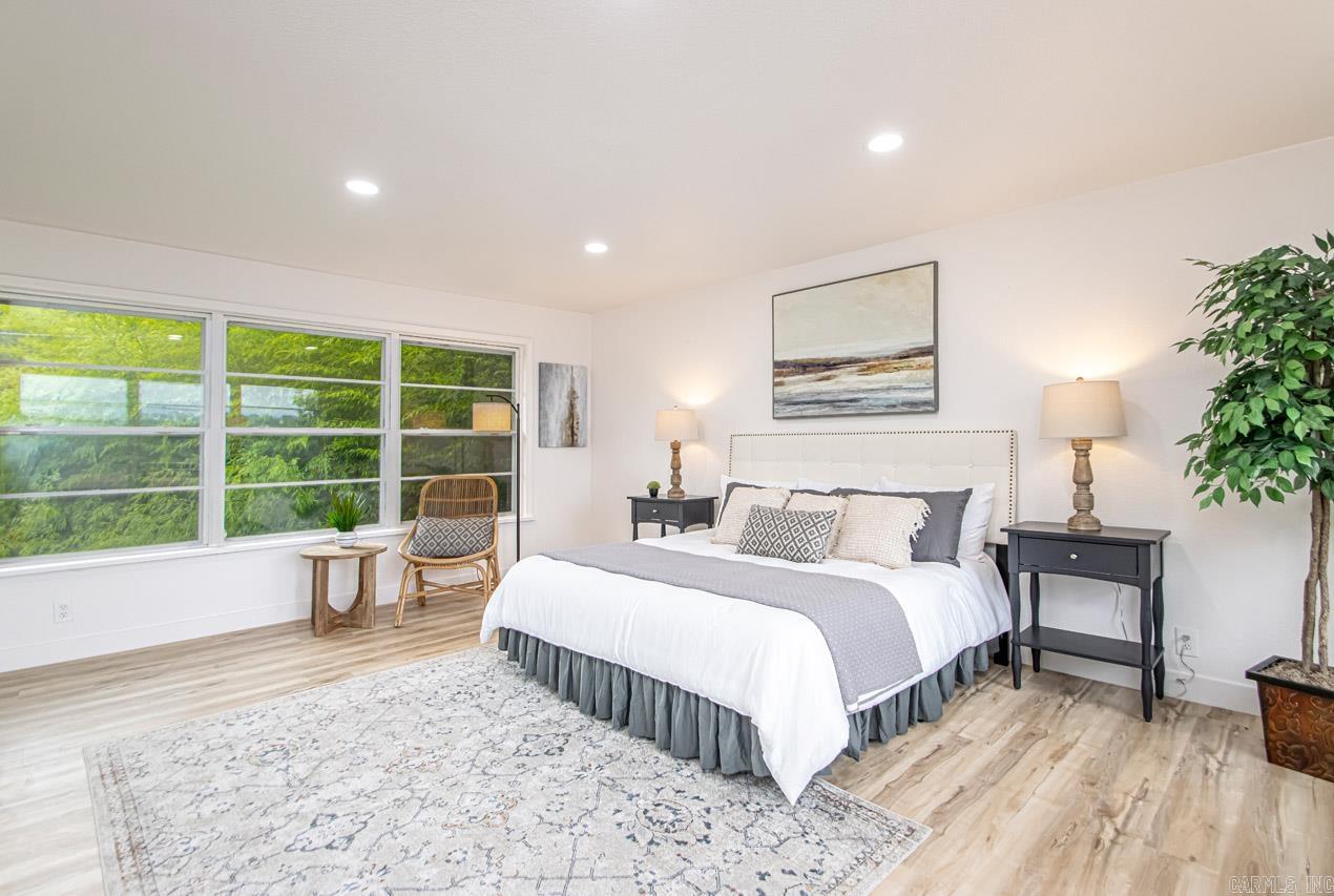 KINGWOOD PLACE - Residential