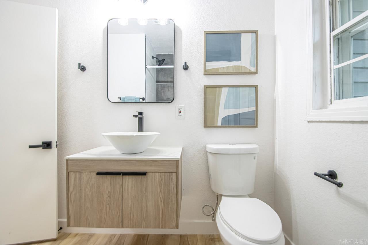 KINGWOOD PLACE - Residential