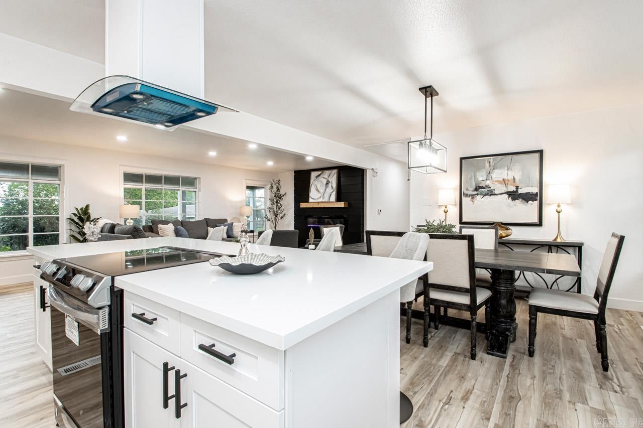 KINGWOOD PLACE - Residential