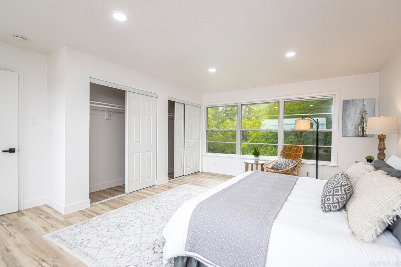 KINGWOOD PLACE - Residential