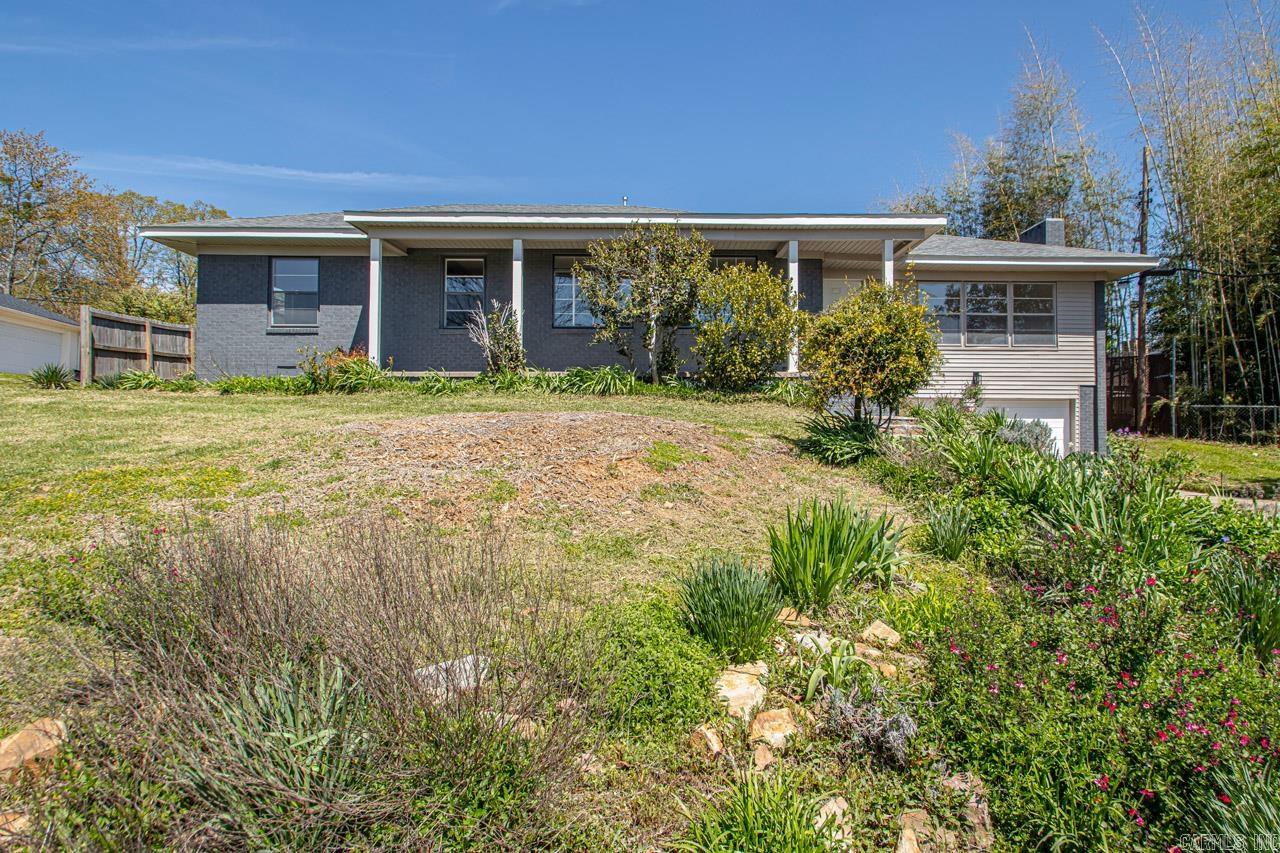 KINGWOOD PLACE - Residential