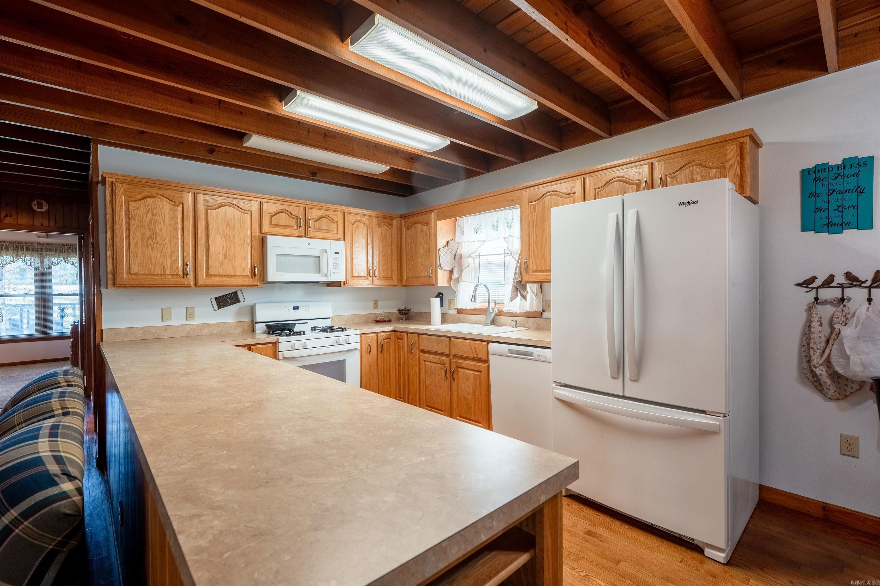 WOODLAND COVE - Residential