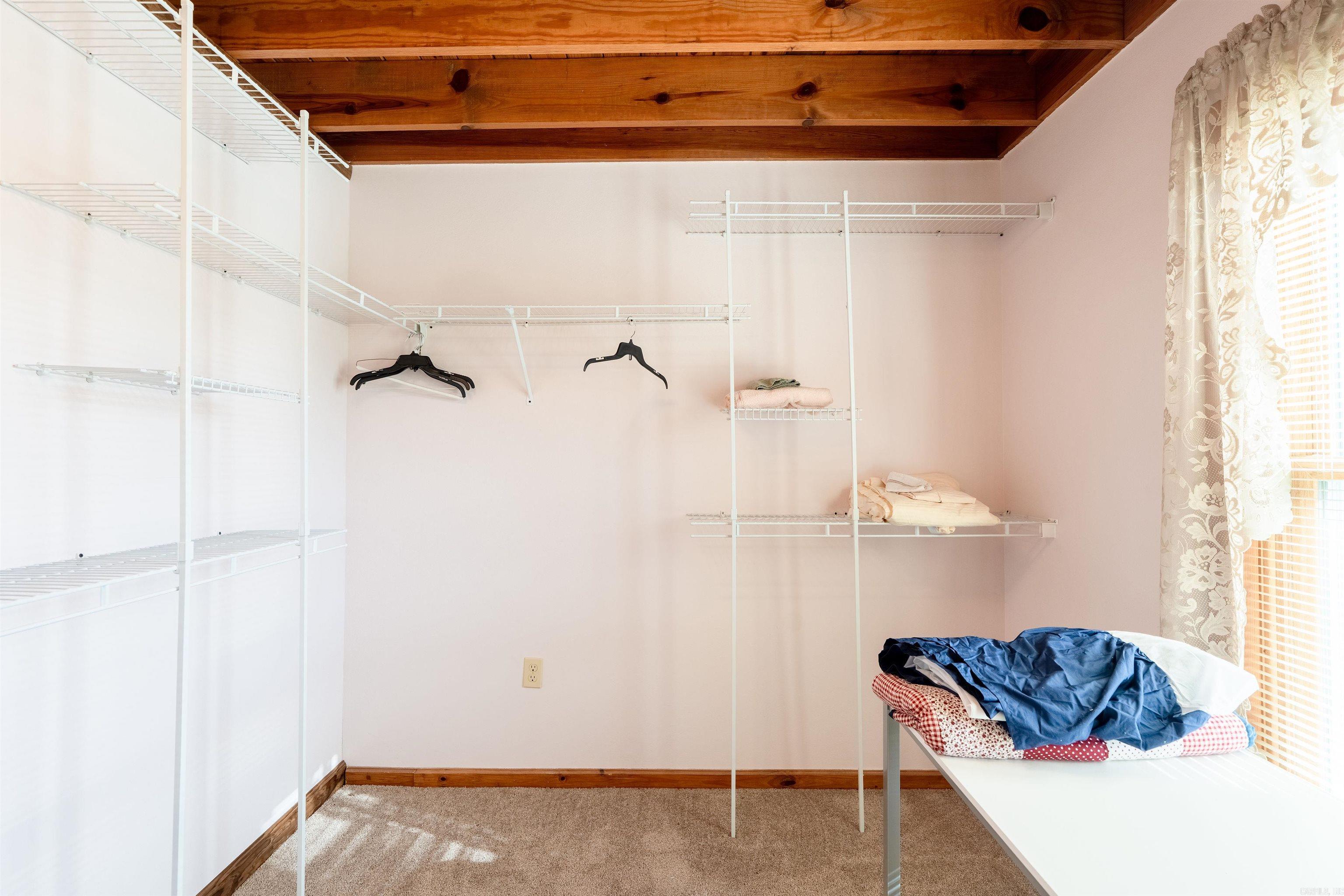 WOODLAND COVE - Residential