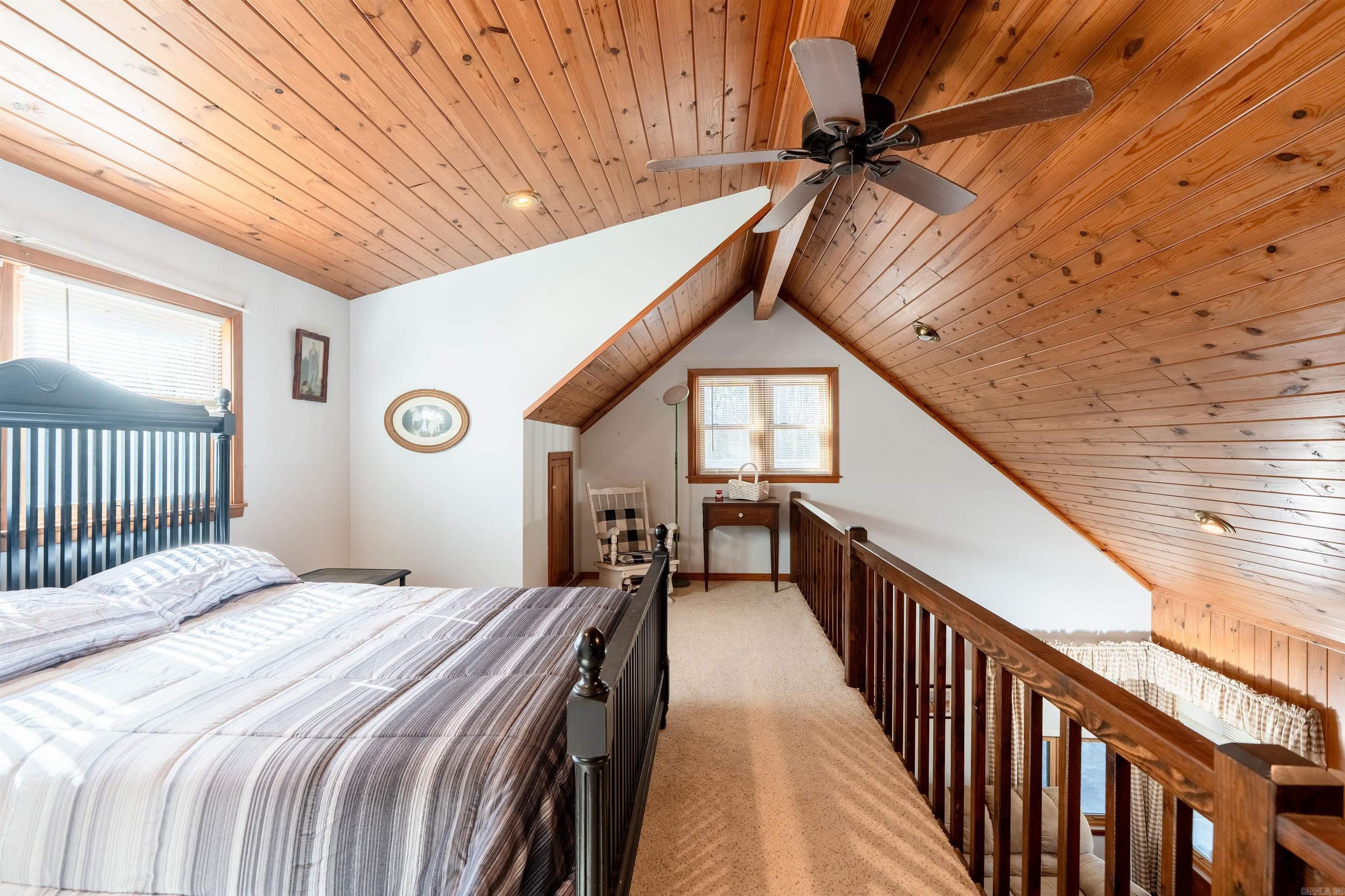 WOODLAND COVE - Residential