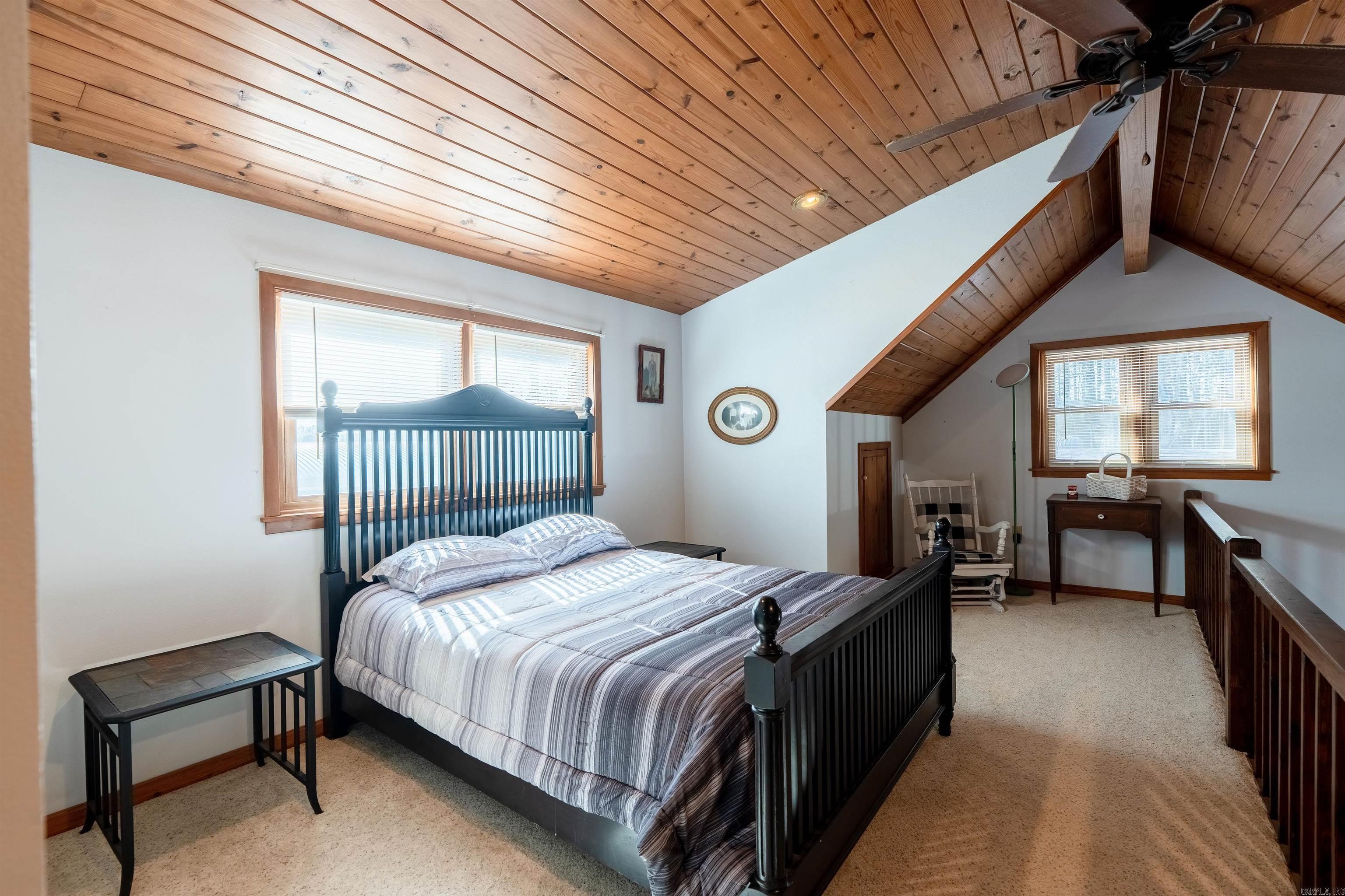 WOODLAND COVE - Residential