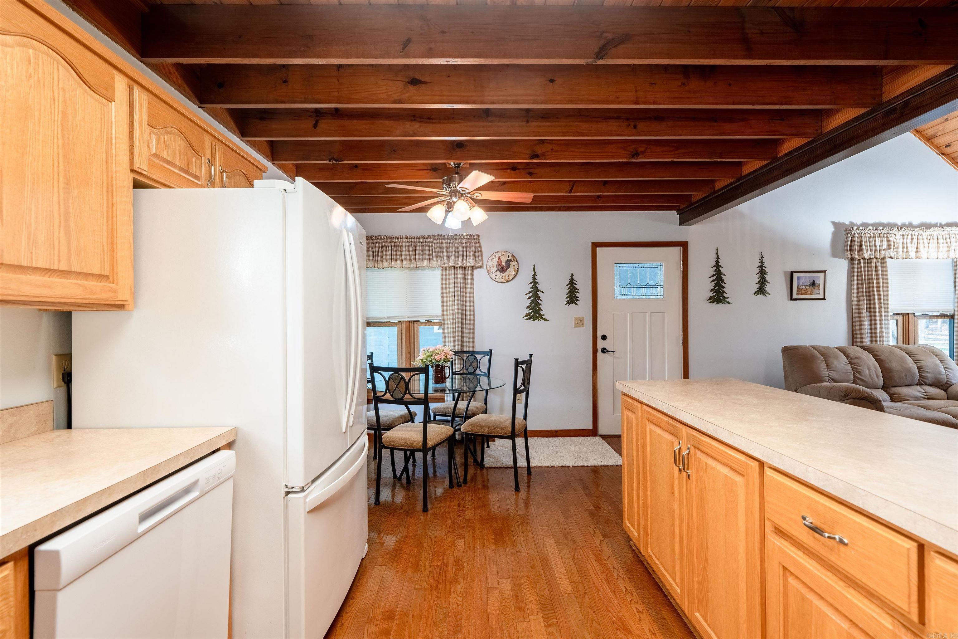 WOODLAND COVE - Residential