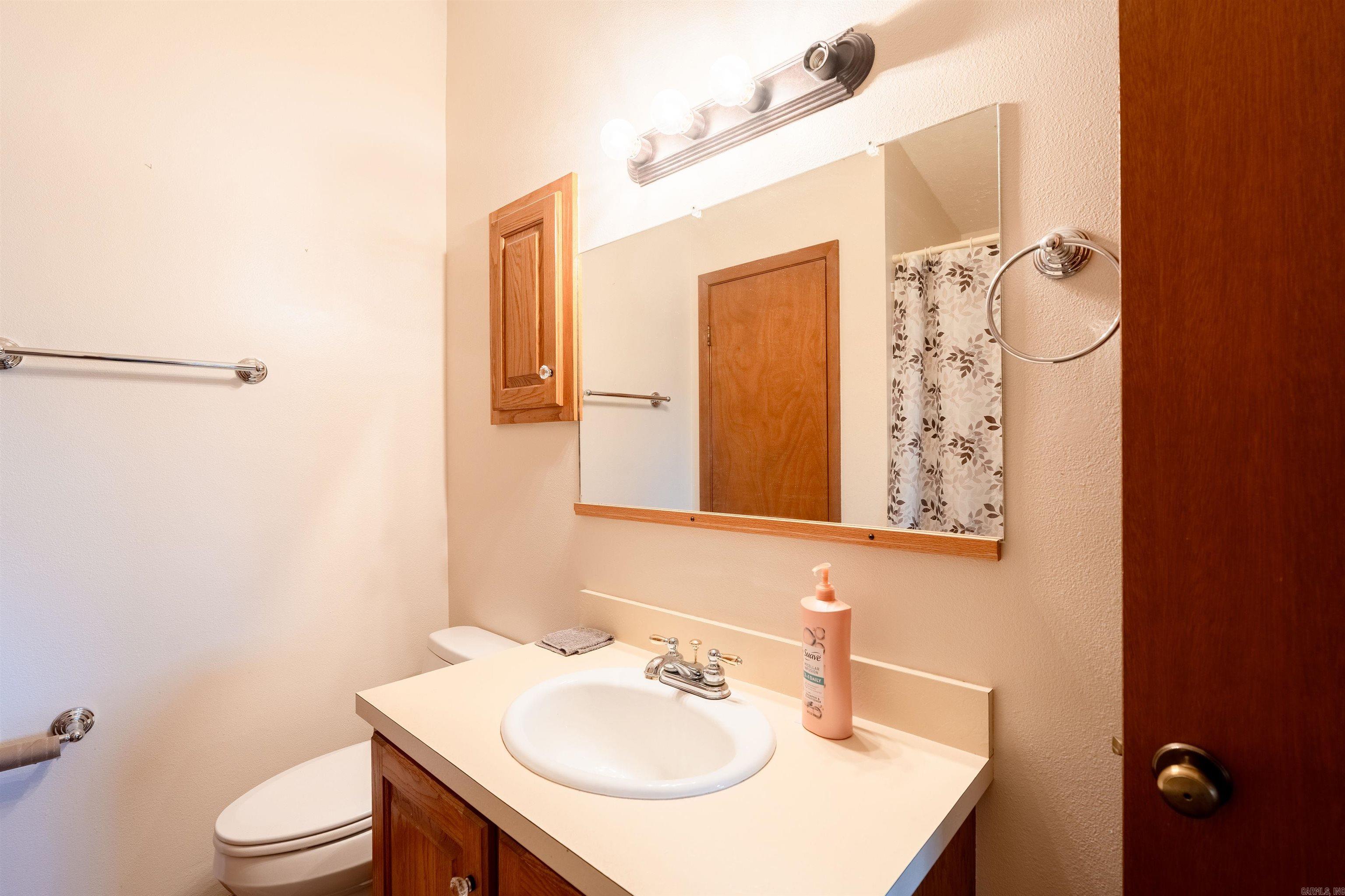 WOODLAND COVE - Residential