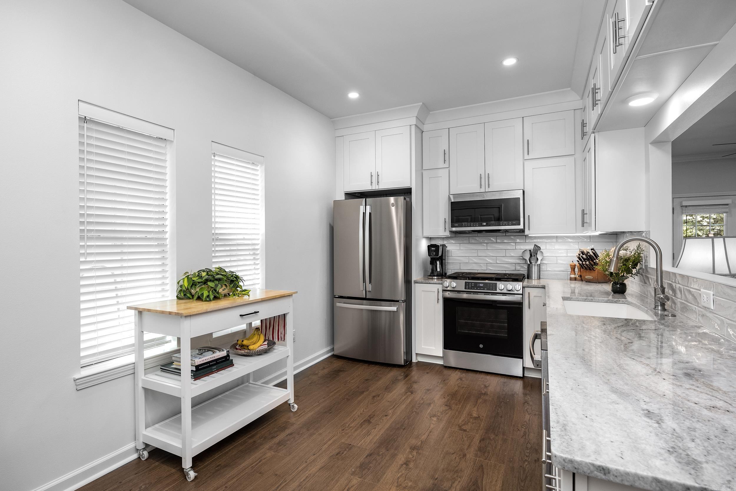 FOXCROFT VILLAGE - Residential