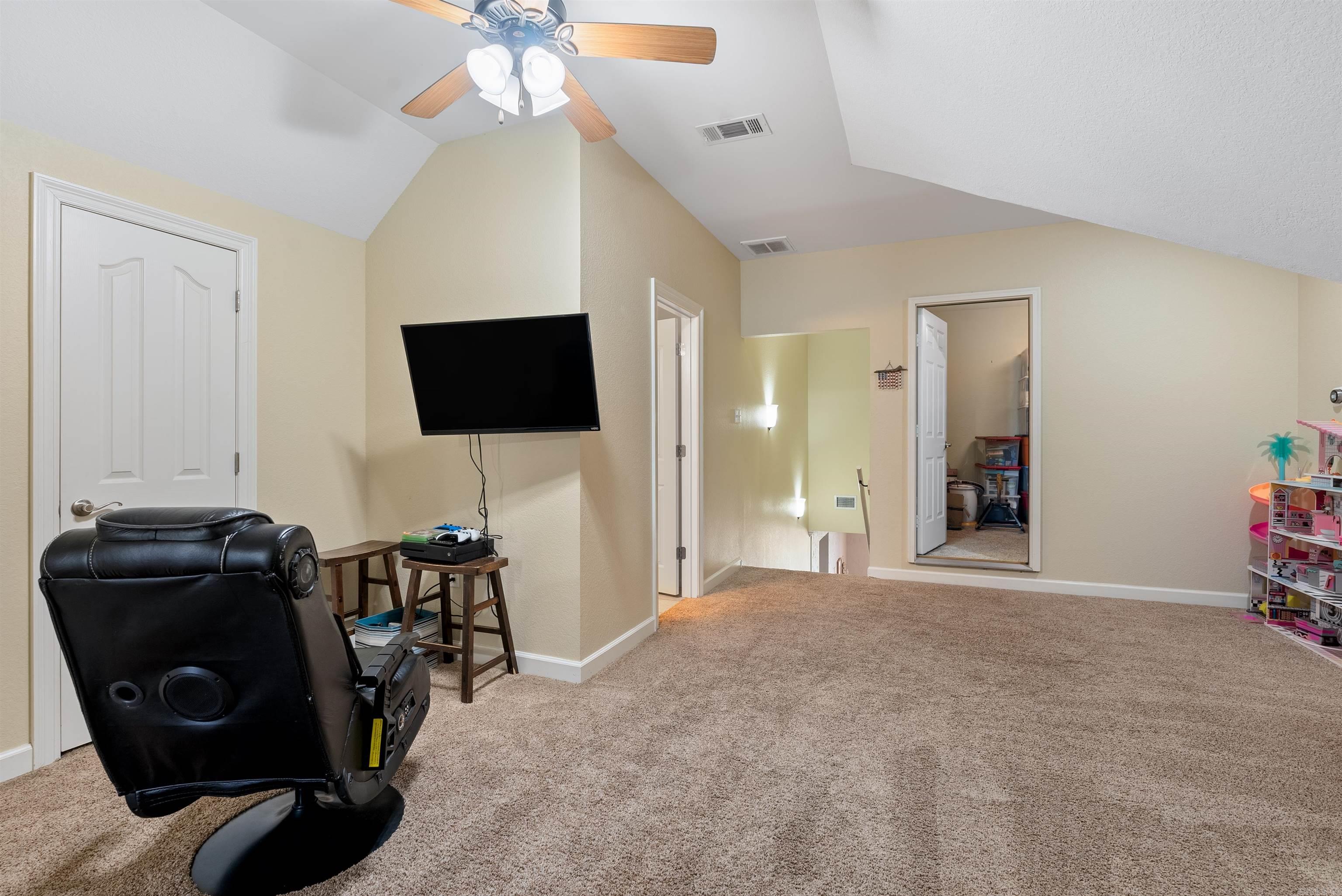 Quail Hollow - Residential