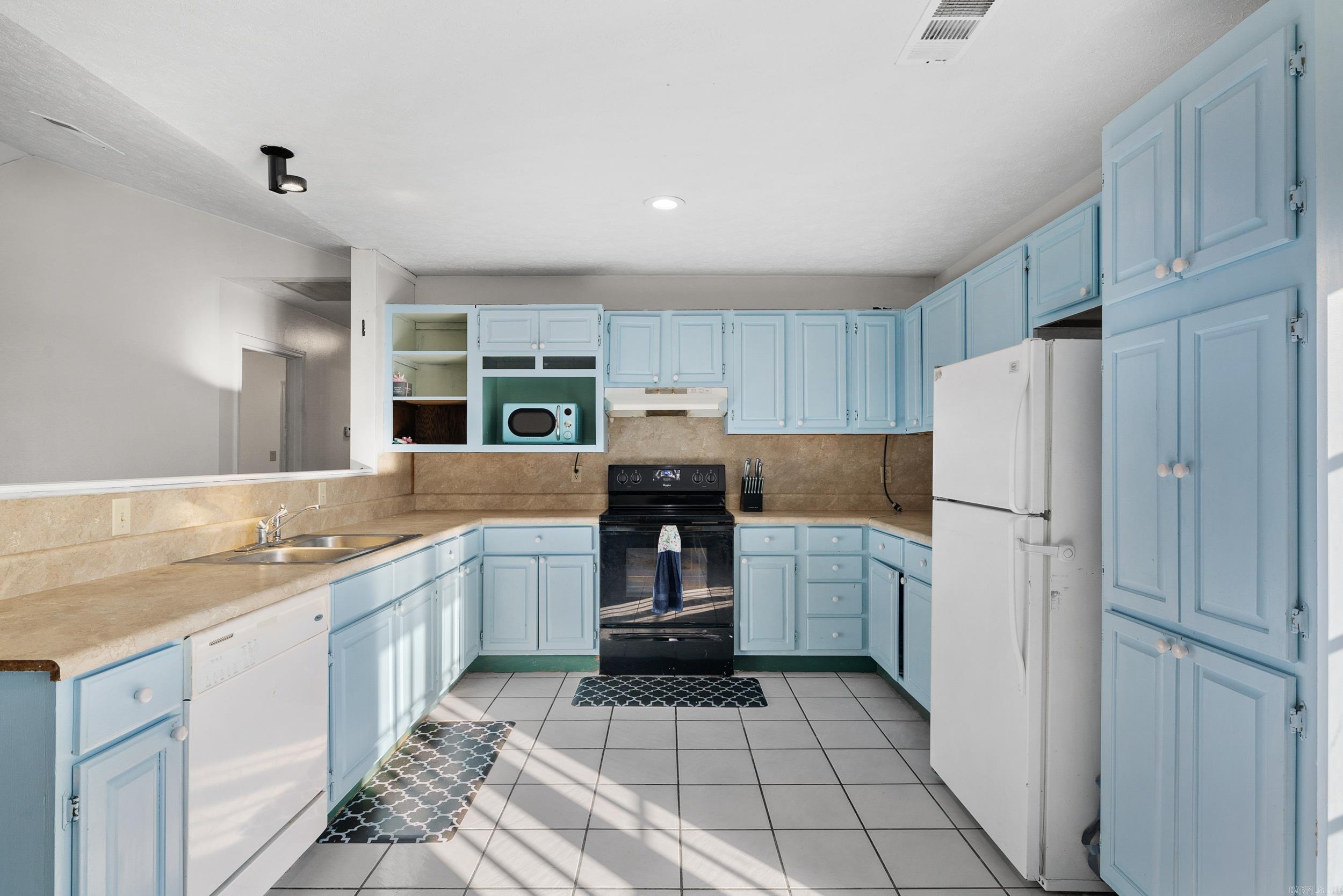 WESTSIDE SUBD - Residential