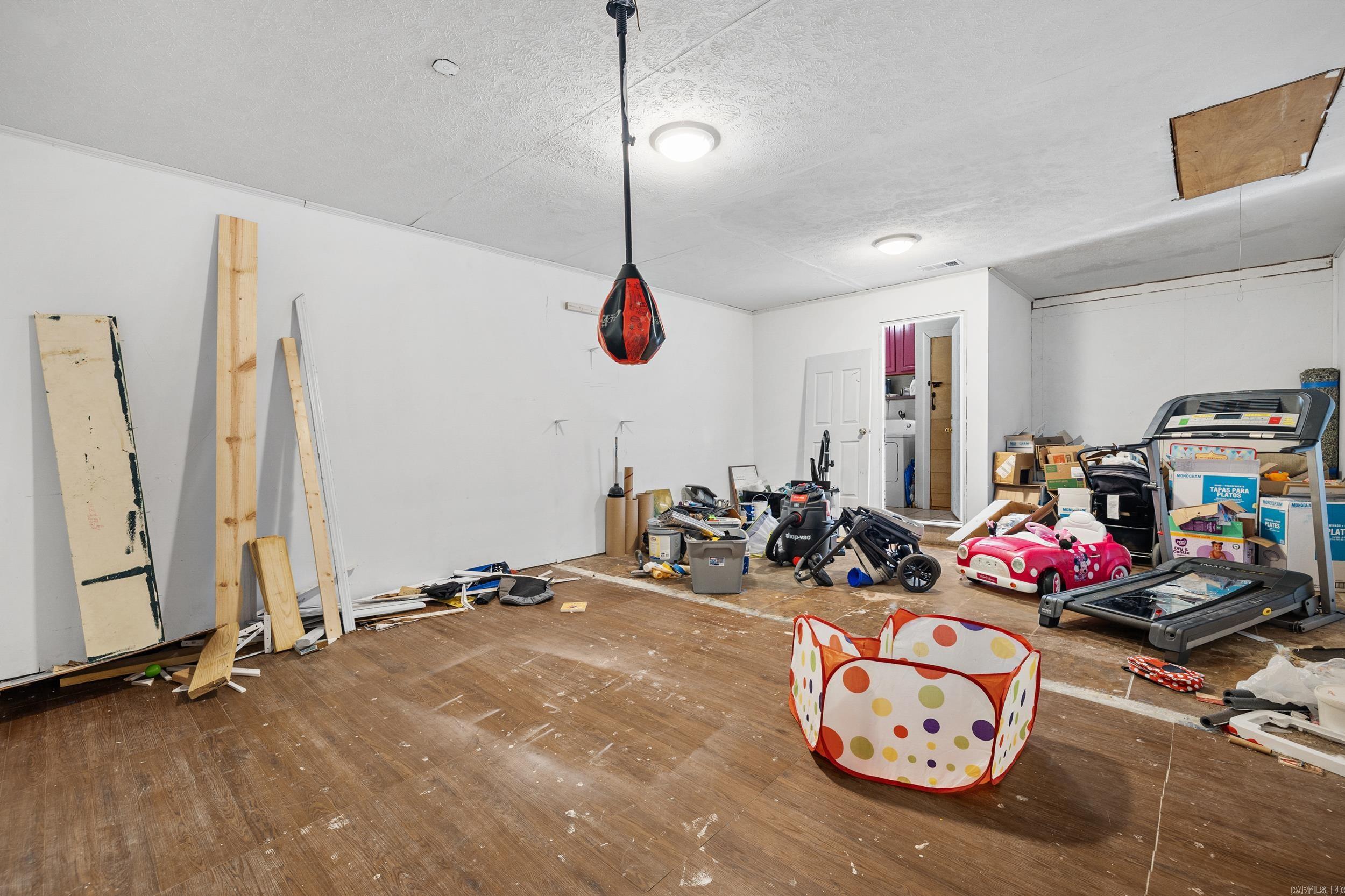 WESTSIDE SUBD - Residential