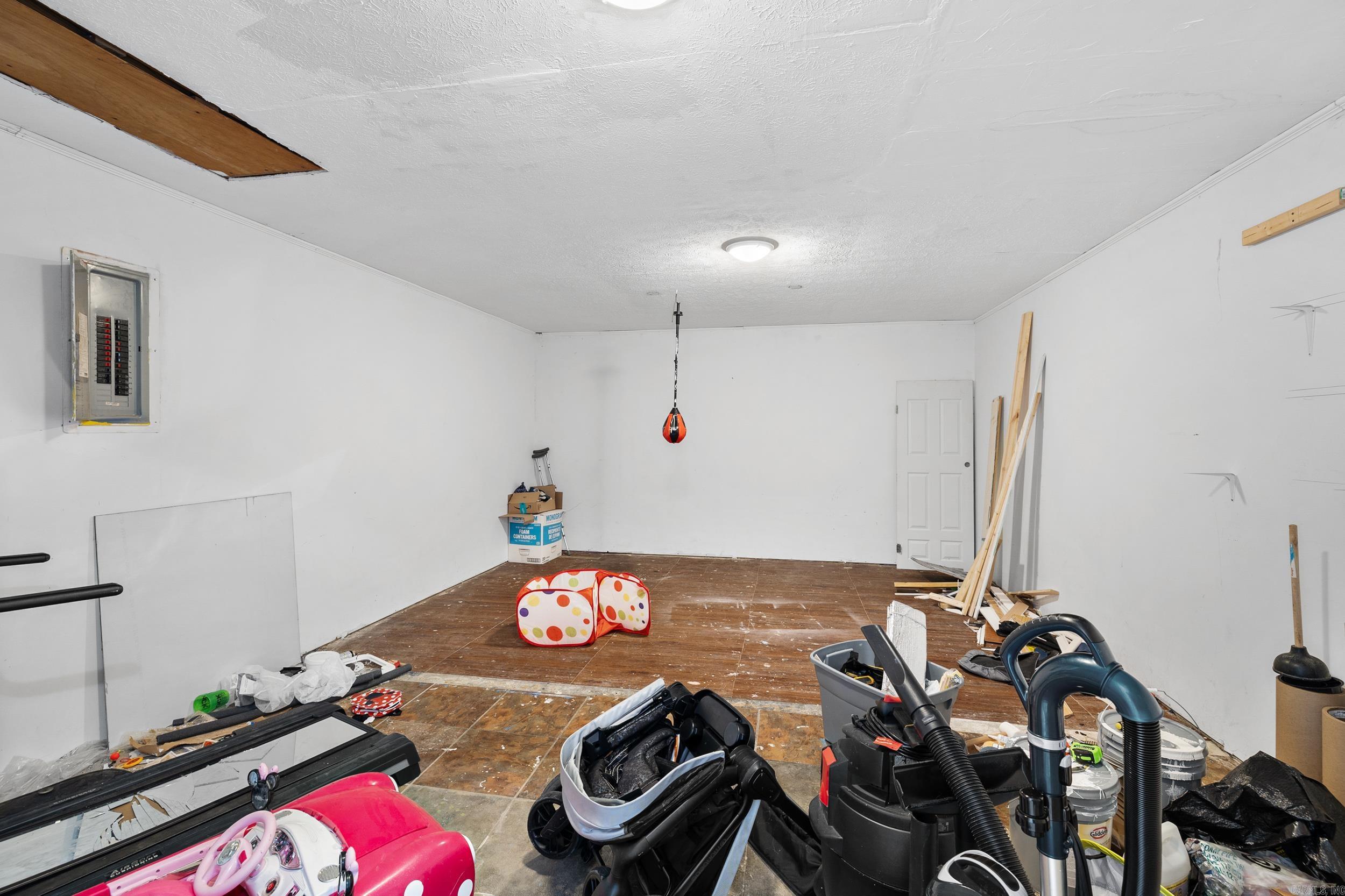 WESTSIDE SUBD - Residential