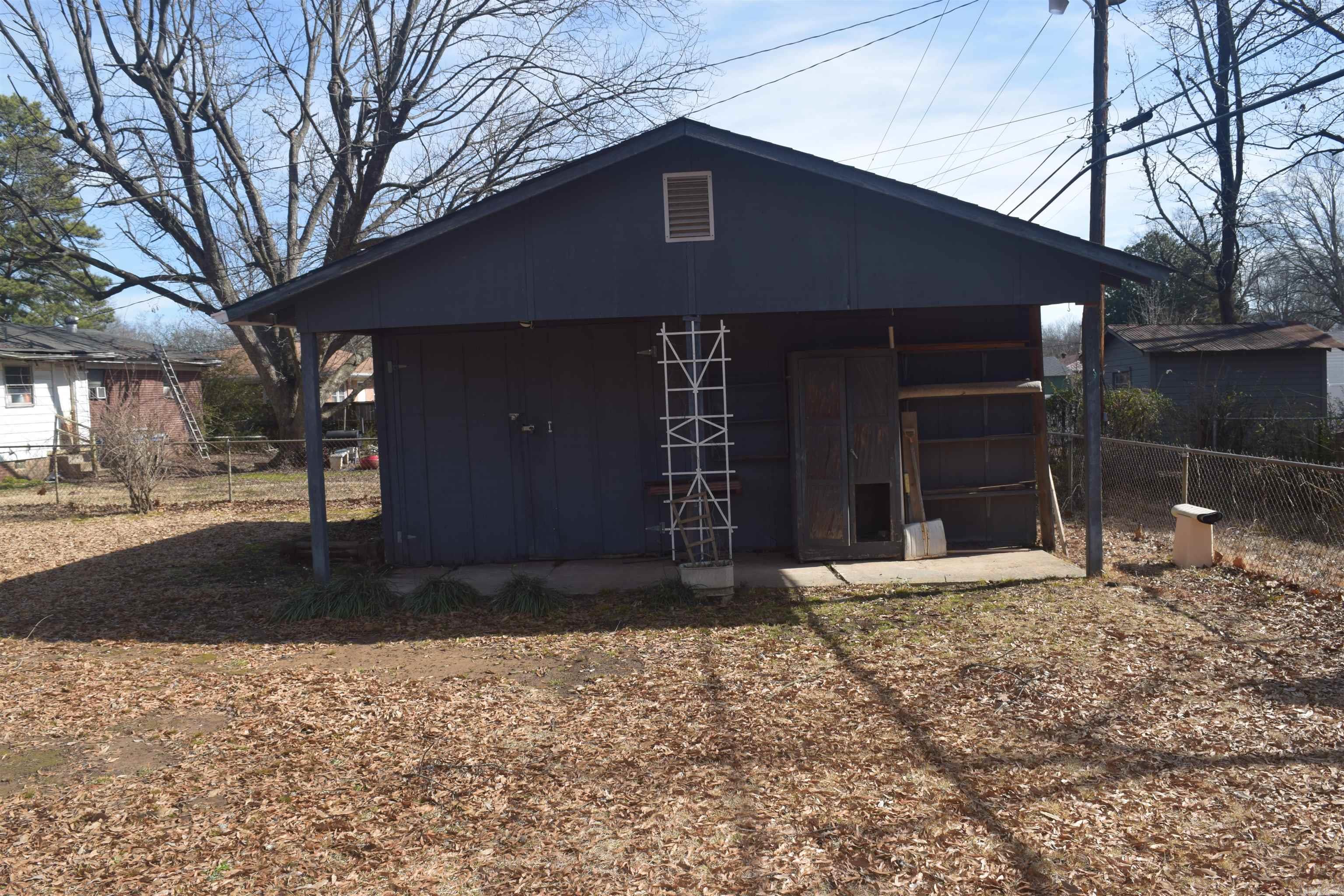 BRADENS ADDN TO JACK - Residential